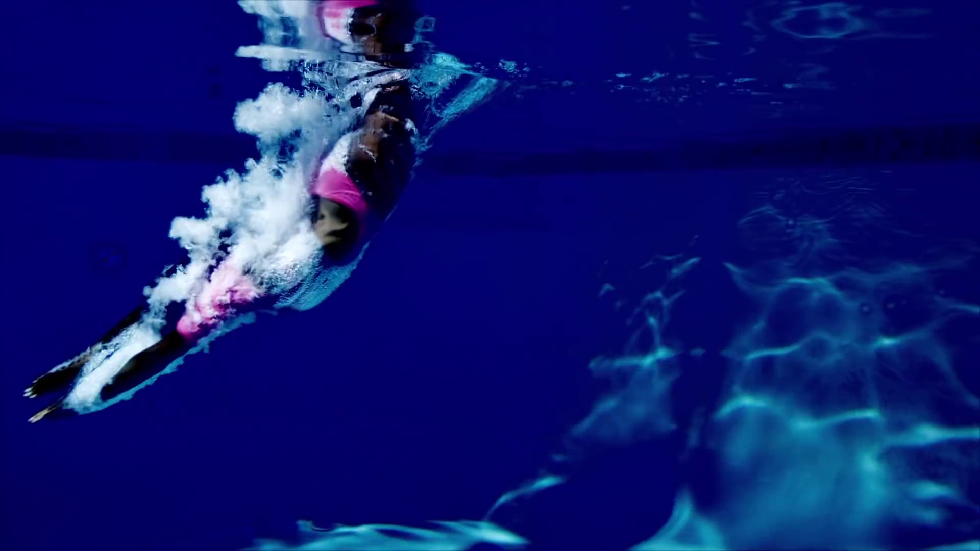 Swimming Pools (Drank) (2012) —  shot,  lighting