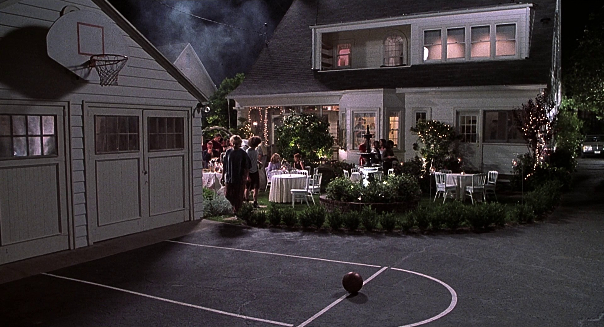 BASEketball (1998) —  shot,  lighting