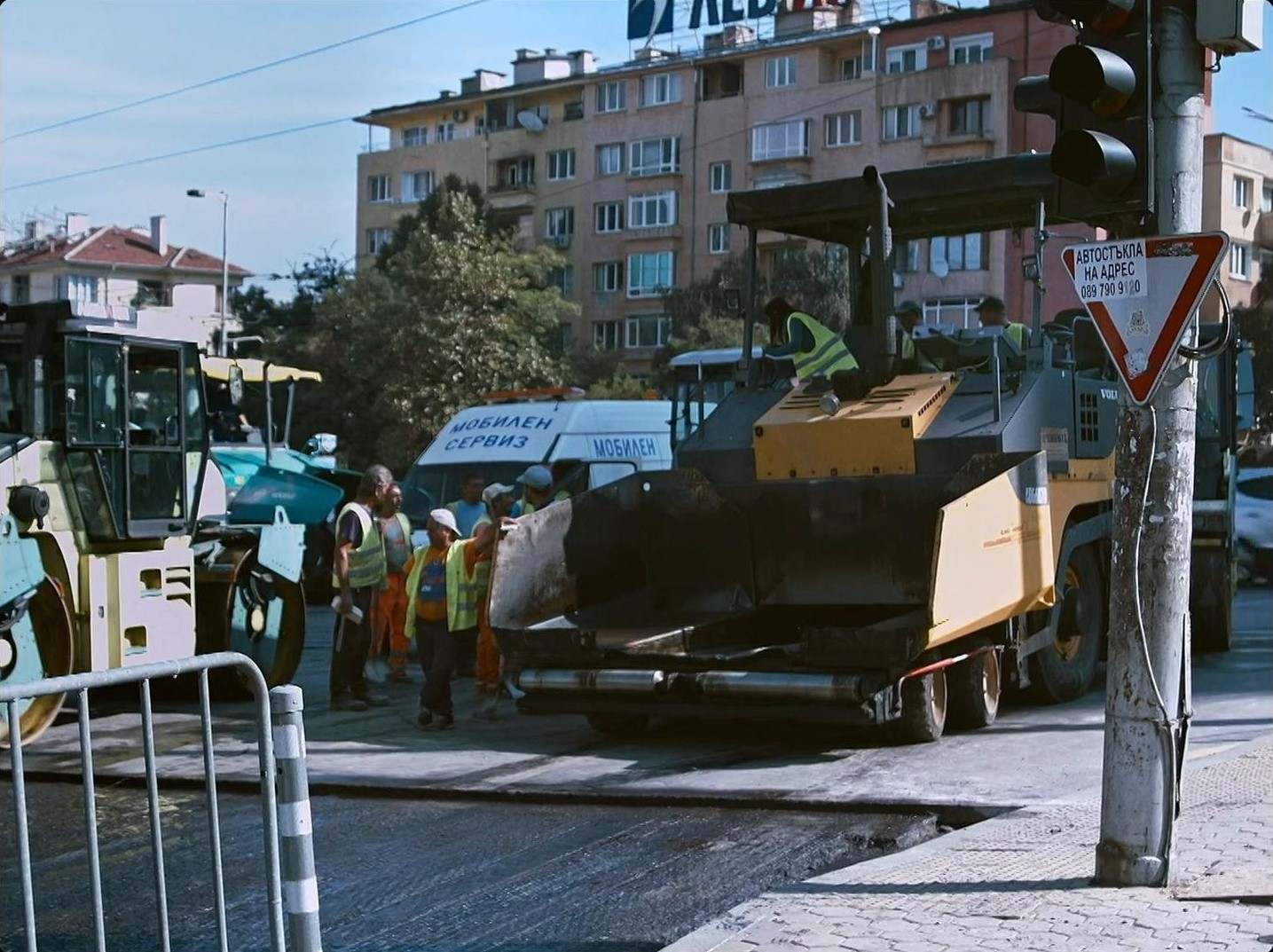 Women Do Cry (2022) —  shot,  lighting