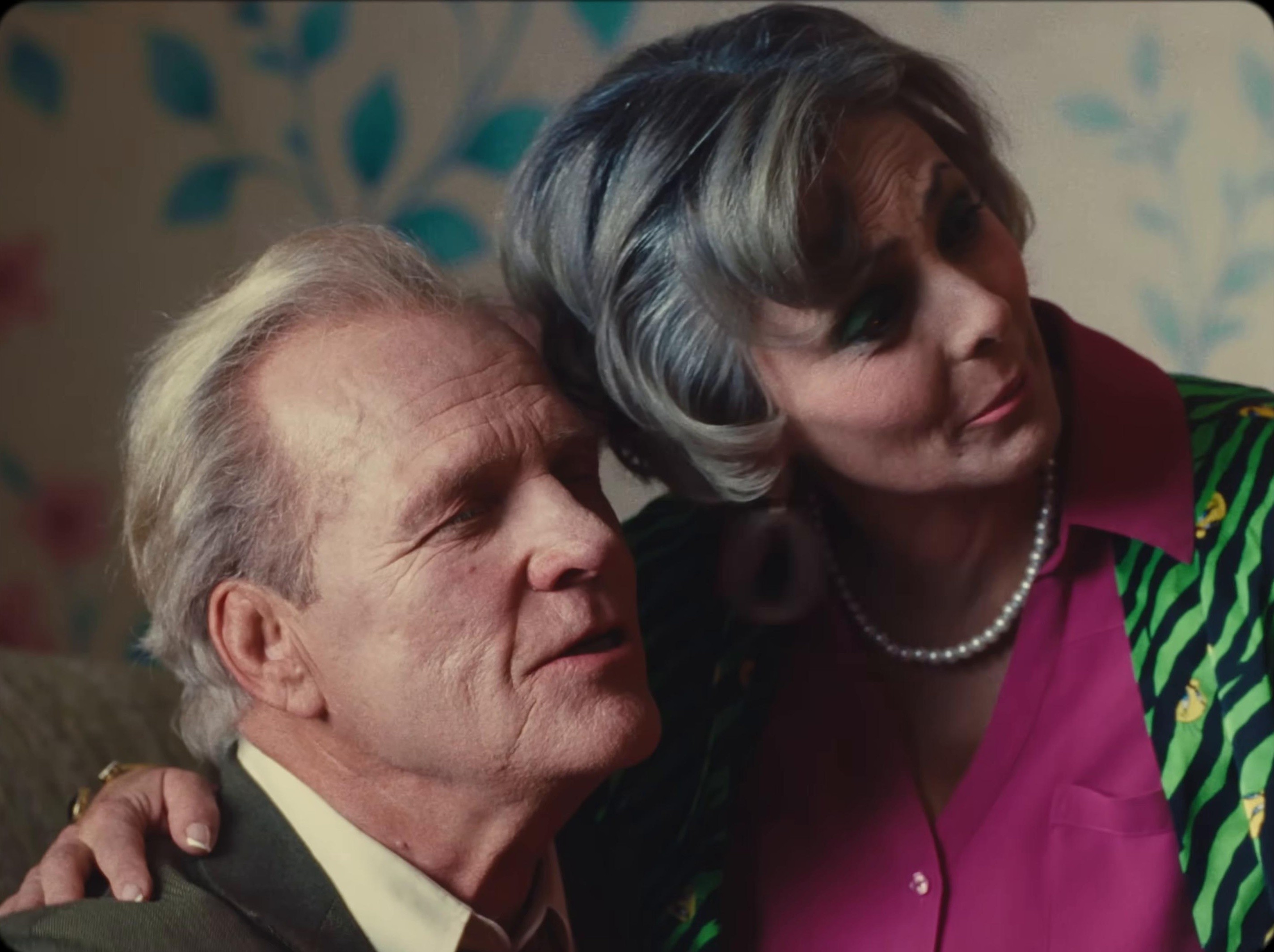 Me Asusta Amar Tanto La Soledad (2026) —  shot,  lighting