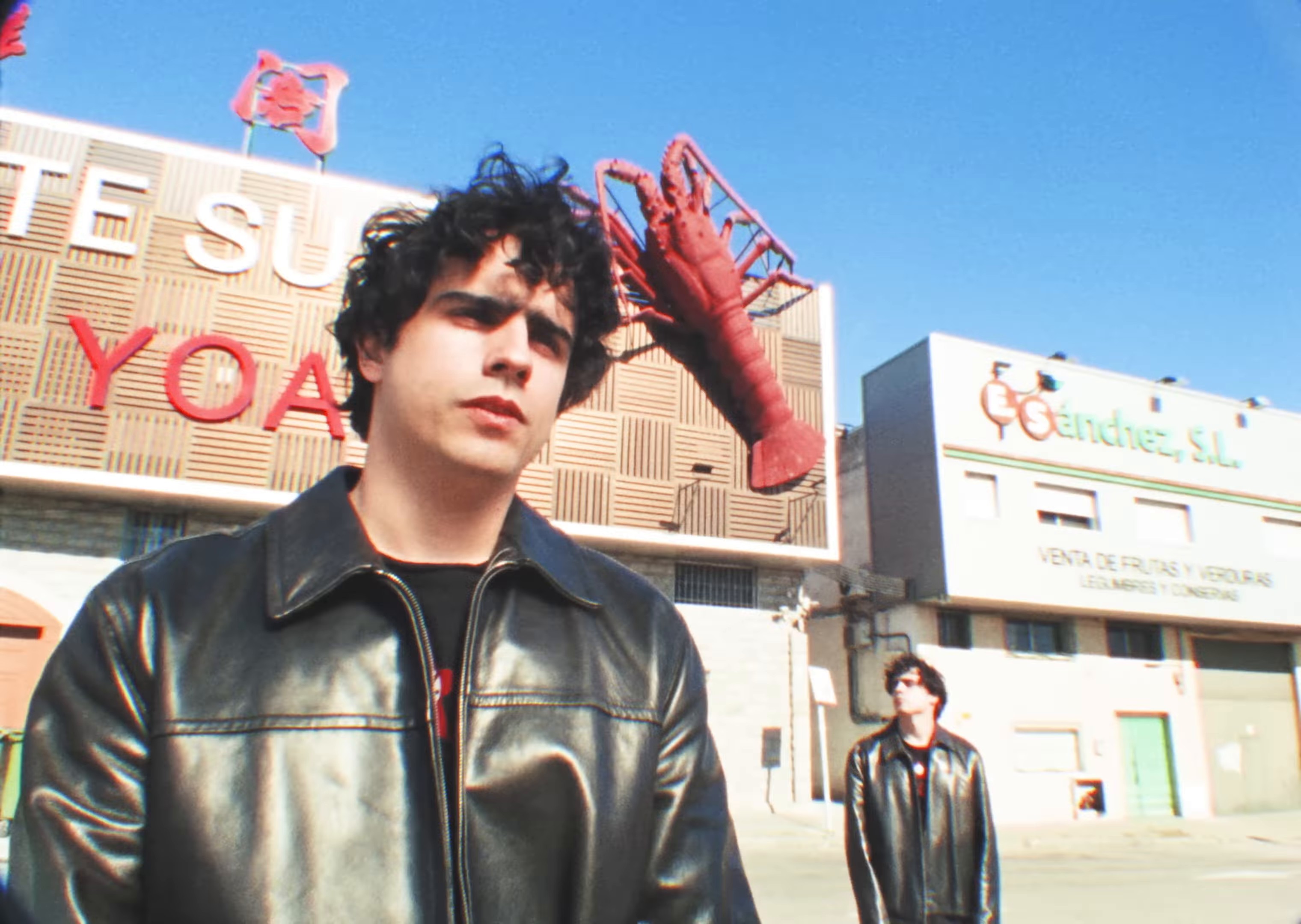 Yo pensaba que me había tocado Dios (2024) —  shot,  lighting