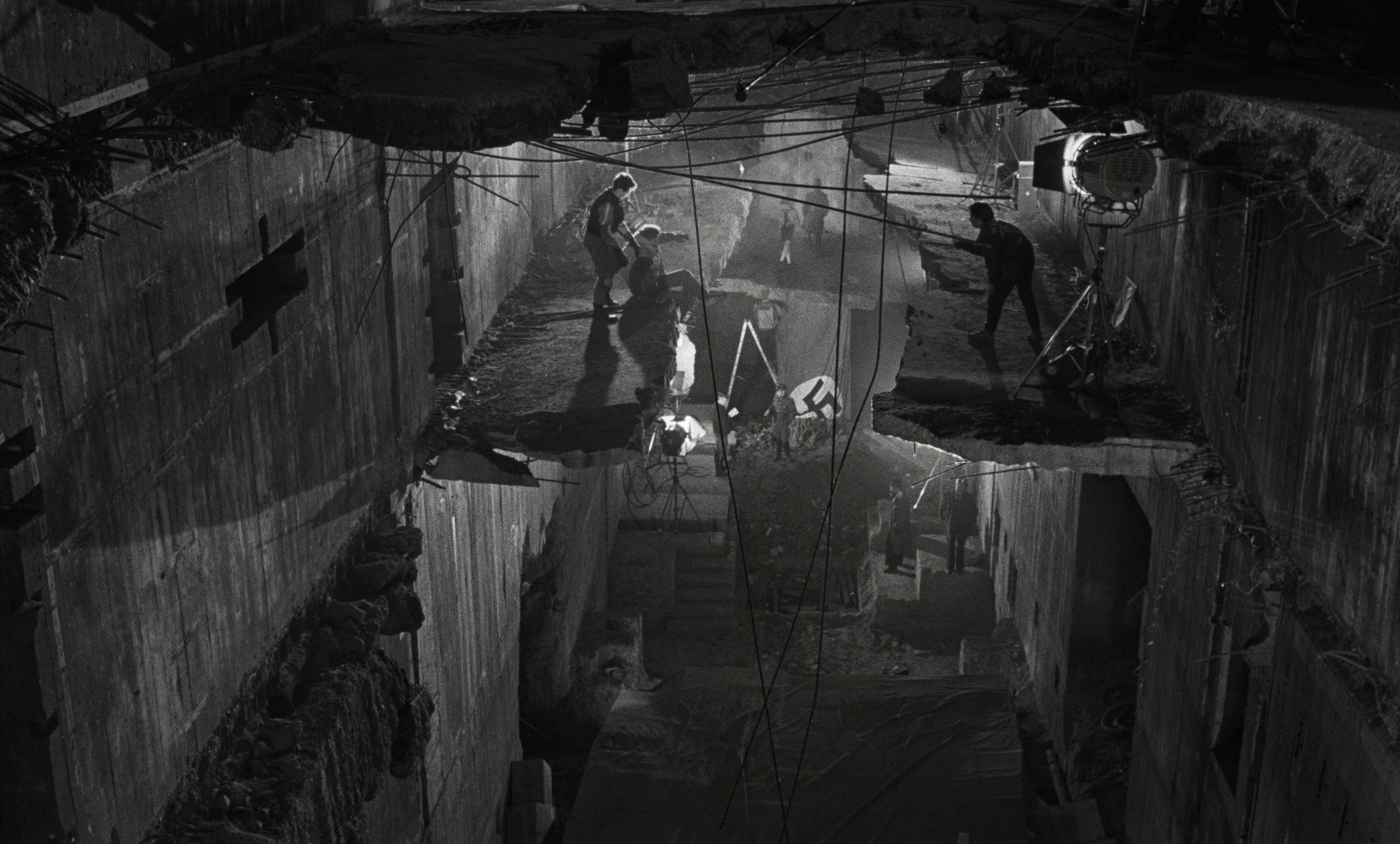 Wings of Desire (1993) —  shot,  lighting