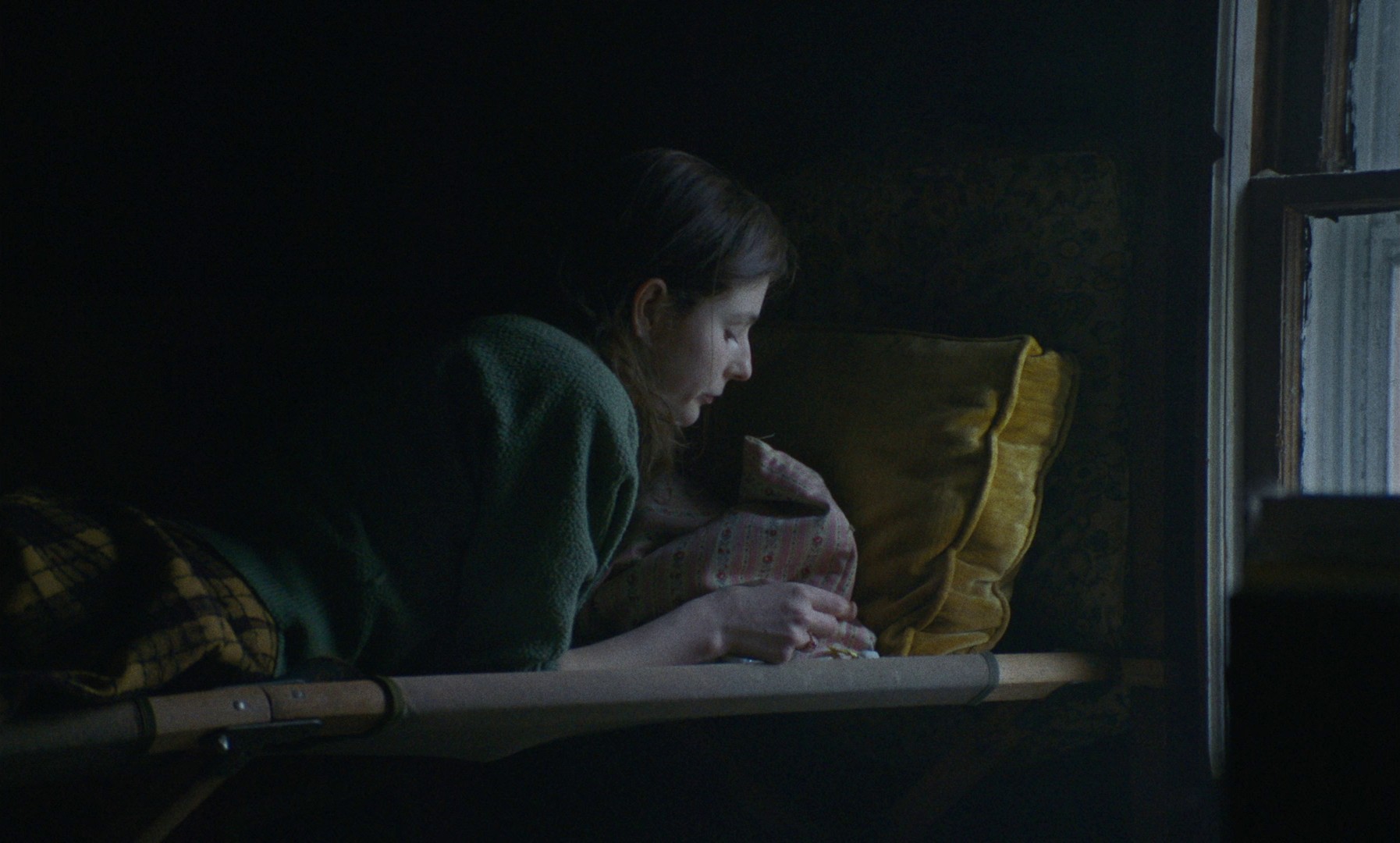 Eileen (2023) —  shot,  lighting