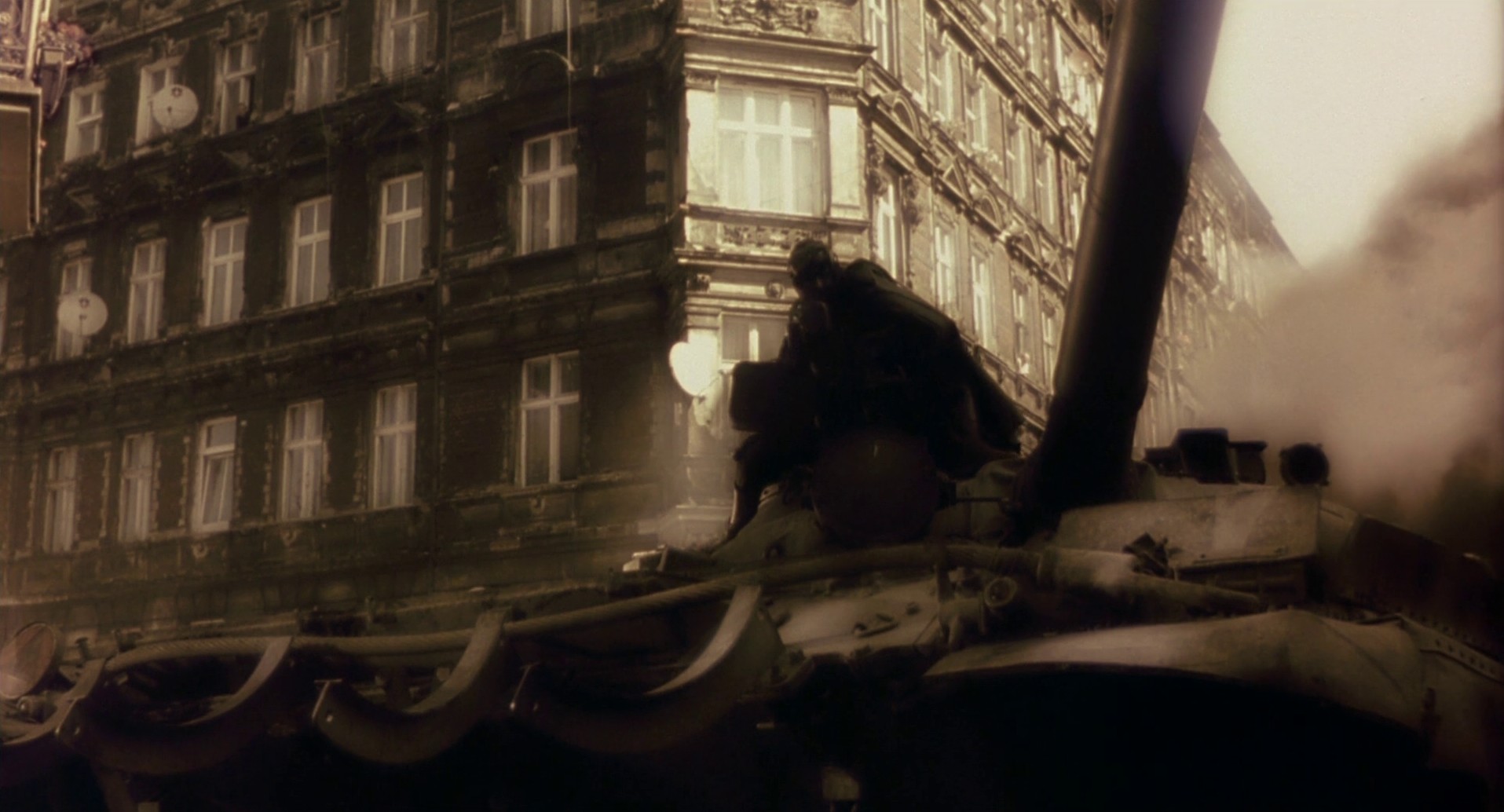 Avalon (2001) —  shot,  lighting