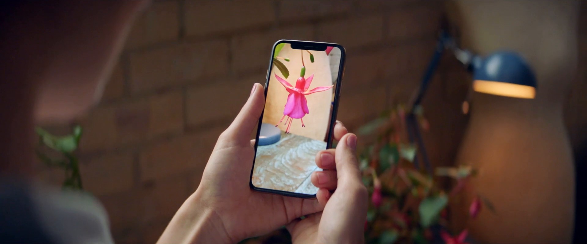 APPLE - OFFICEWORKS - DIR : TOM CAMPBELL @ EXIT FILMS (2019) —  shot,  lighting