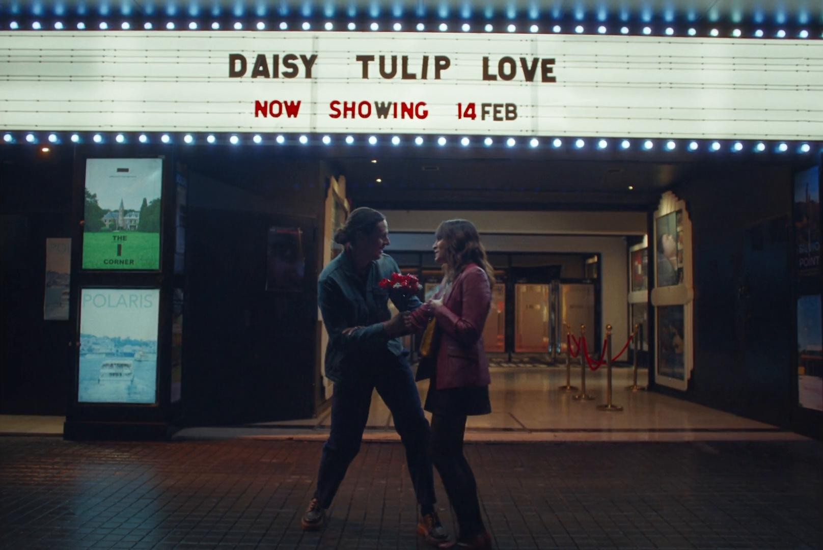 LEGO BOTANICALS: "Valentines Blooms For All" (2025) —  shot,  lighting