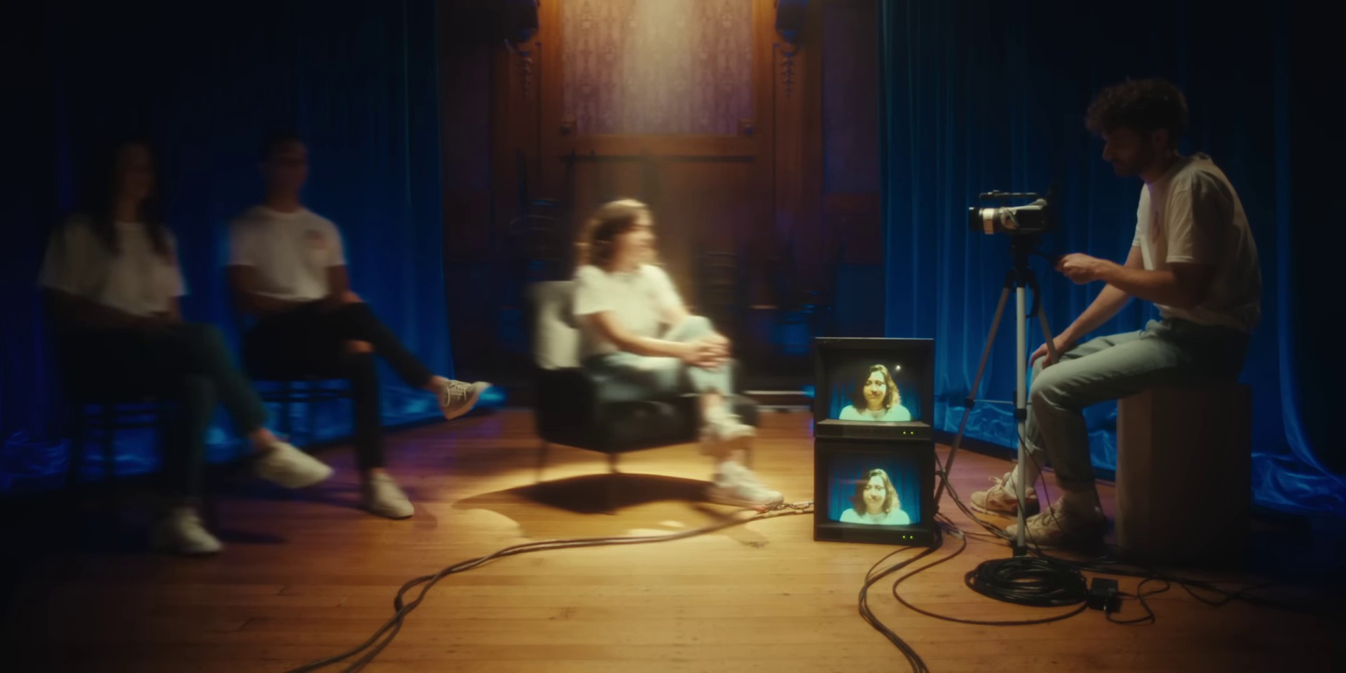 Chaeri (2021) —  shot,  lighting