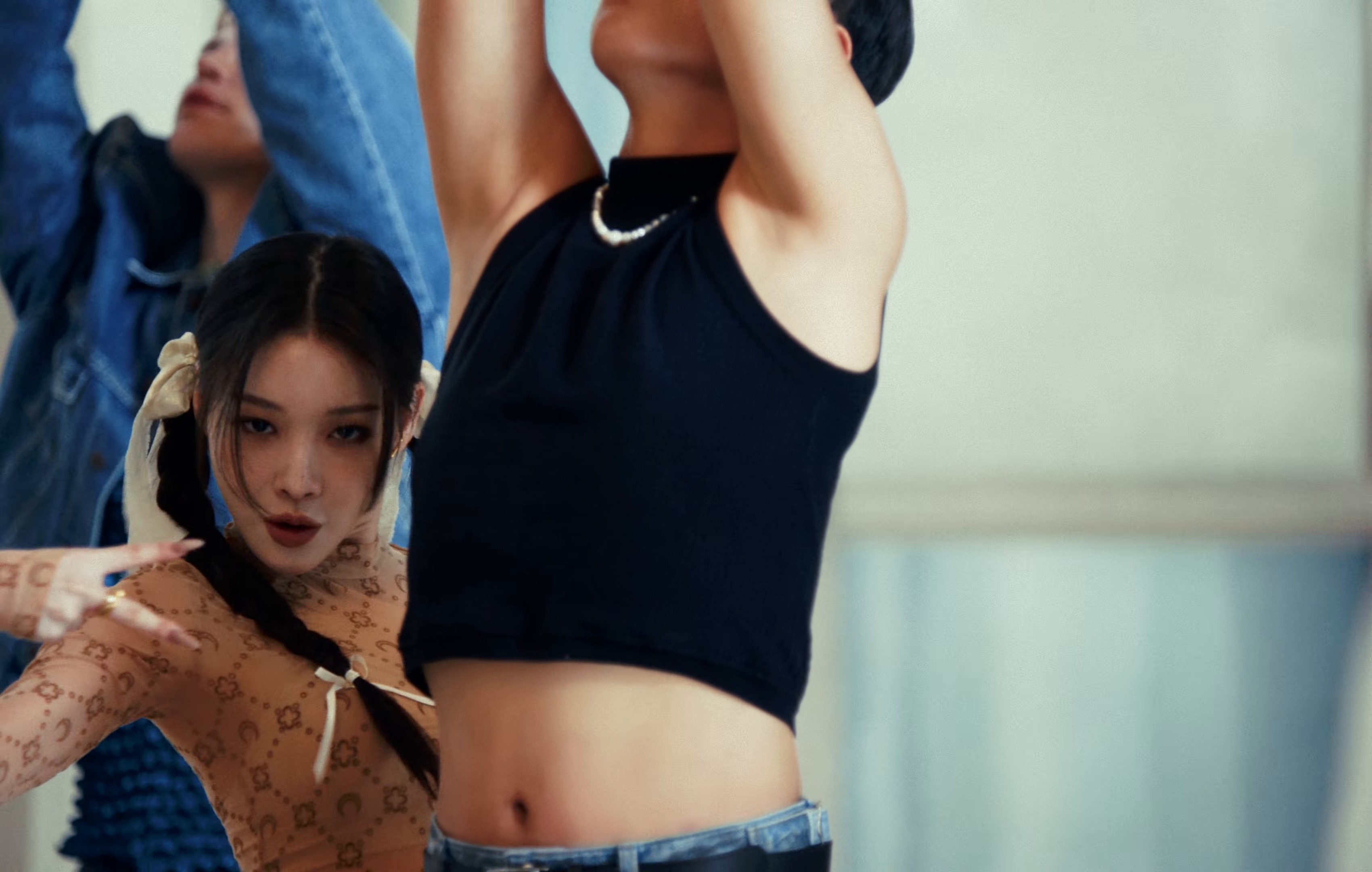 STRESS (2025) —  shot,  lighting