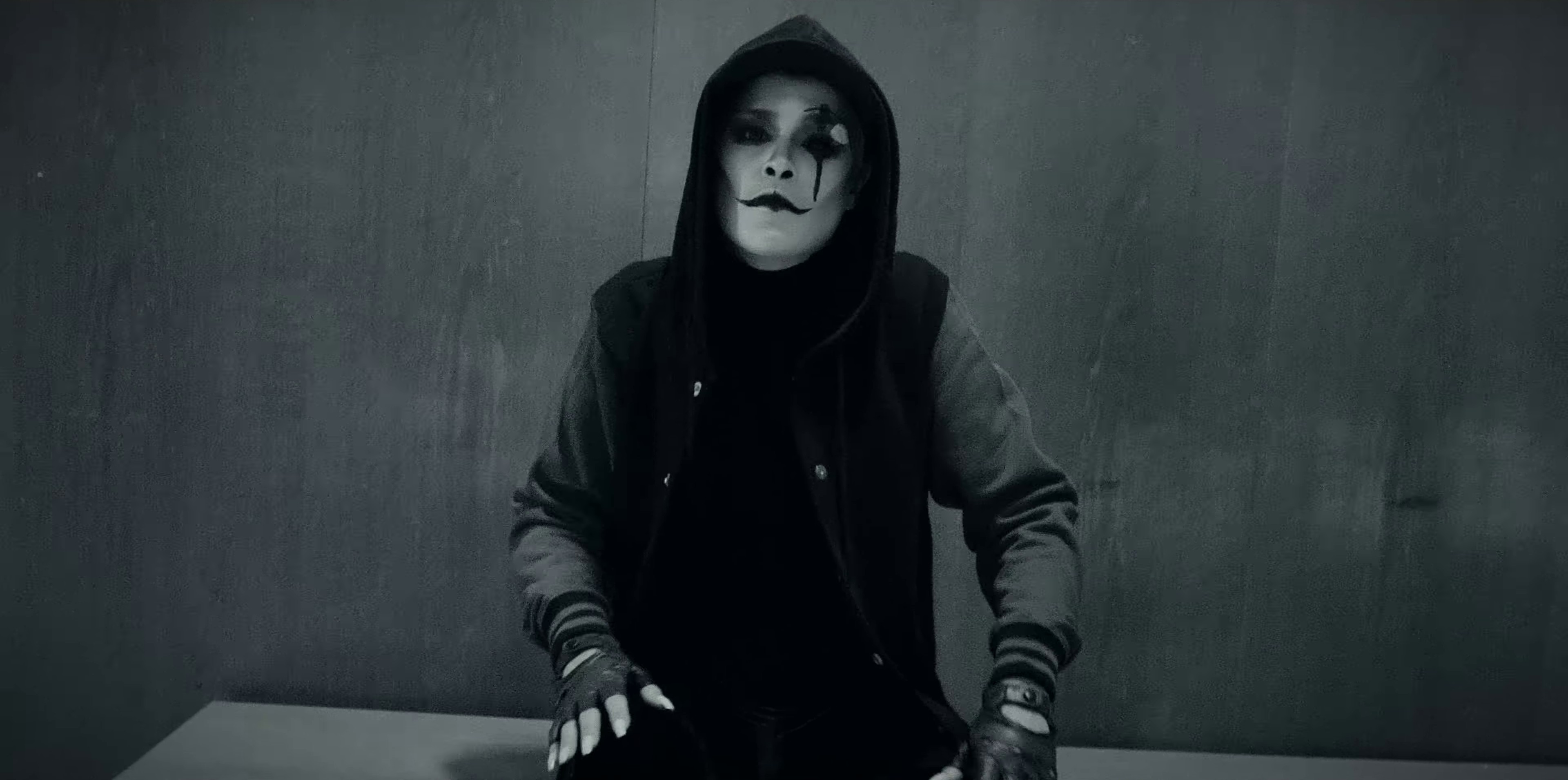 Columbine (2020) —  shot,  lighting