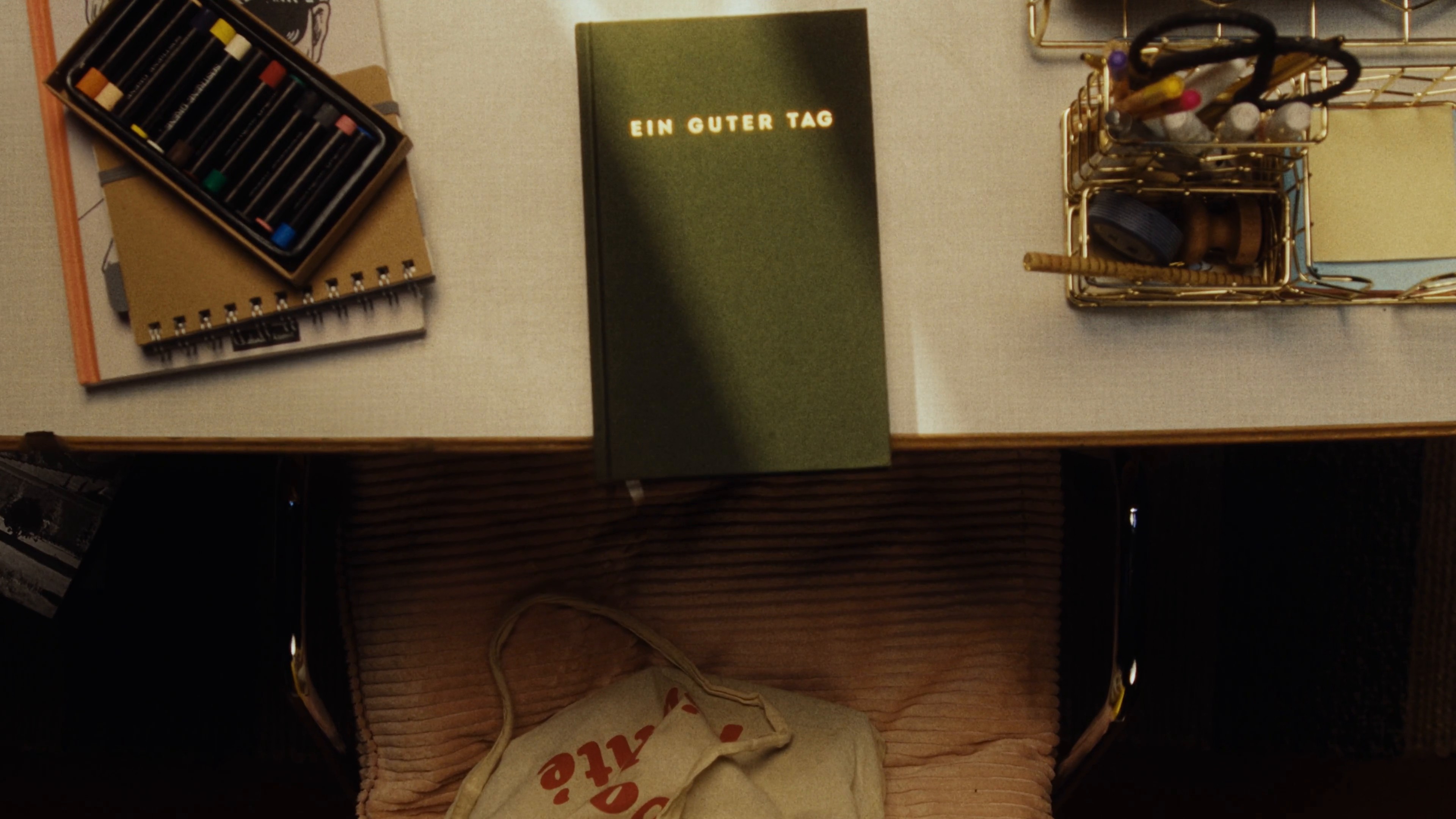 Ein Guter Plan (2024) —  shot,  lighting