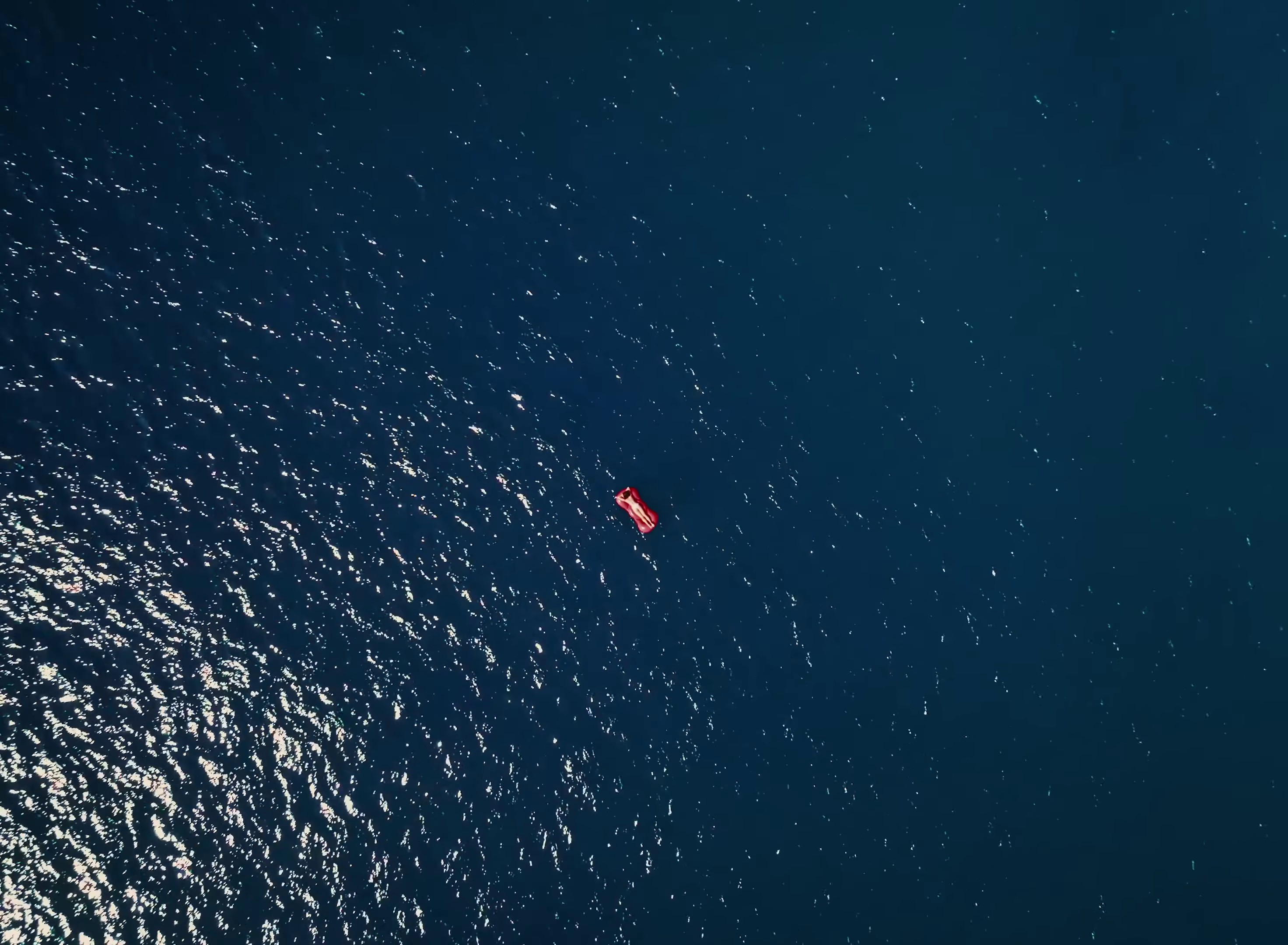 Le coup d'soleil  (2022) —  shot,  lighting