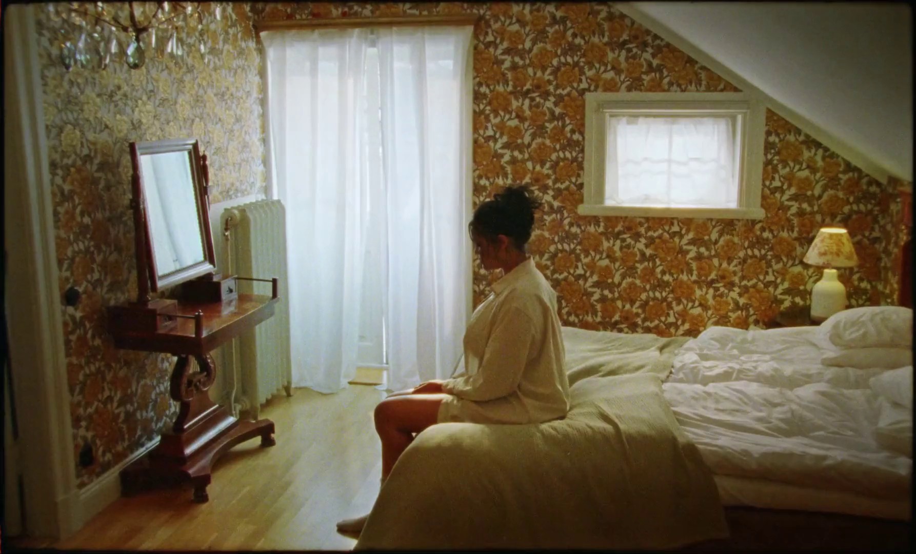 Brb (2023) —  shot,  lighting