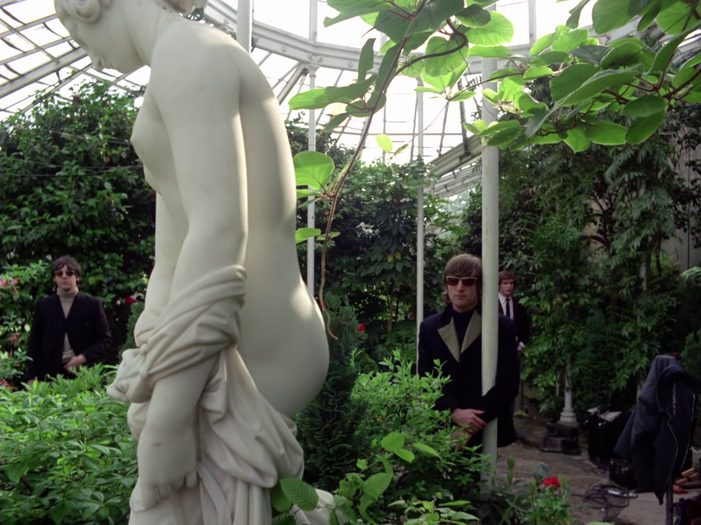 Paperback Writer (1966) —  shot,  lighting