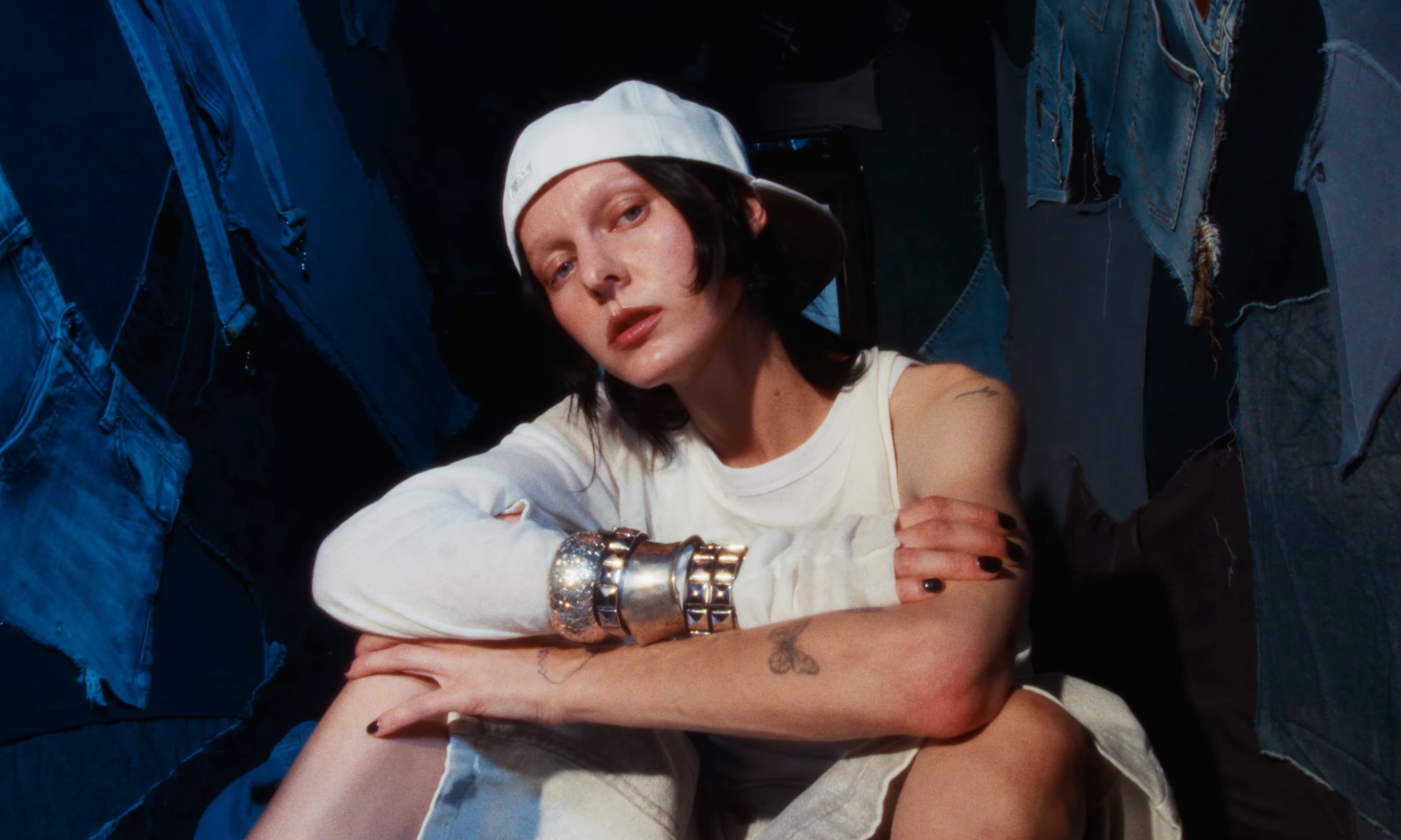 Hope You Find What You're Looking For (2024) —  shot,  lighting