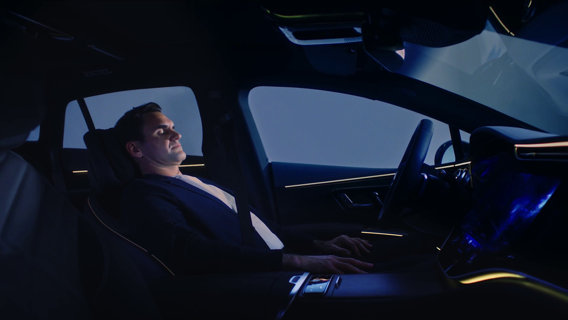 MERCEDES X NEON DREAMS - DC CUT (2024) —  shot,  lighting