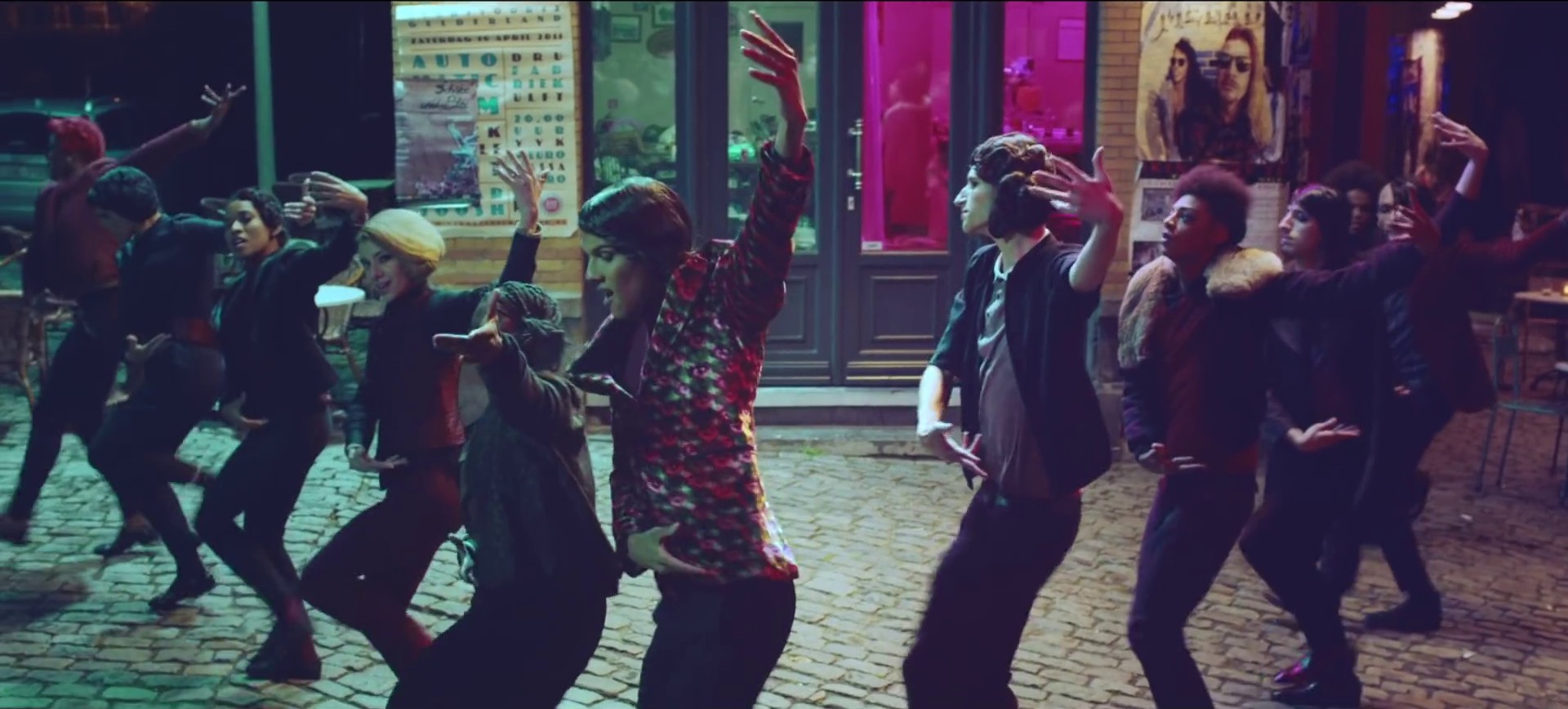 Tous Les Mêmes (2013) —  shot,  lighting