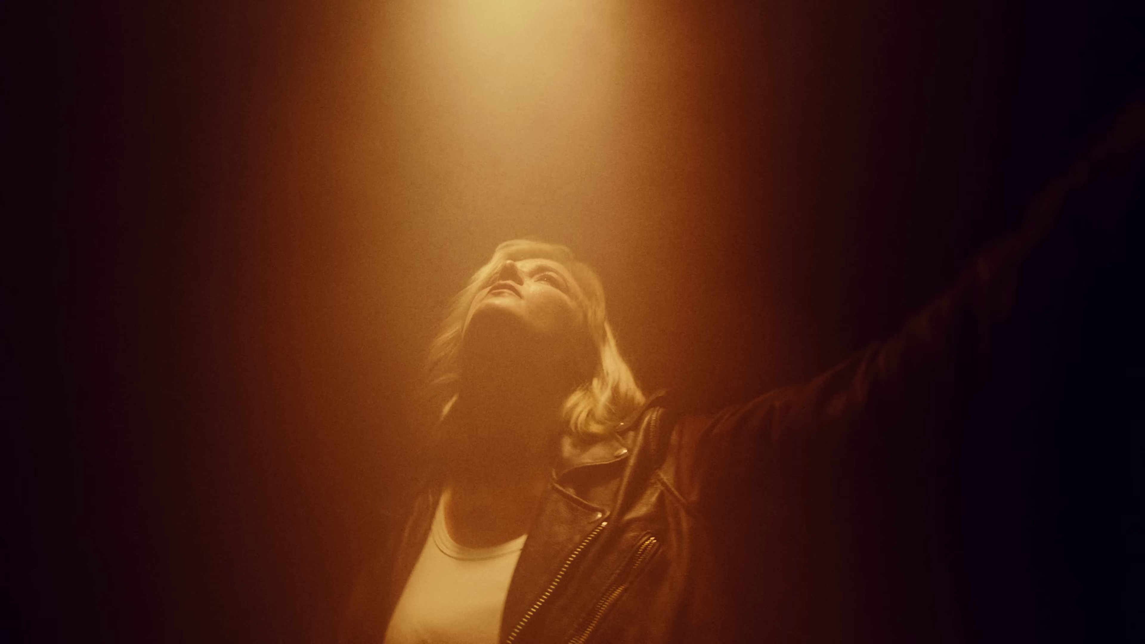 48h (2022) —  shot,  lighting