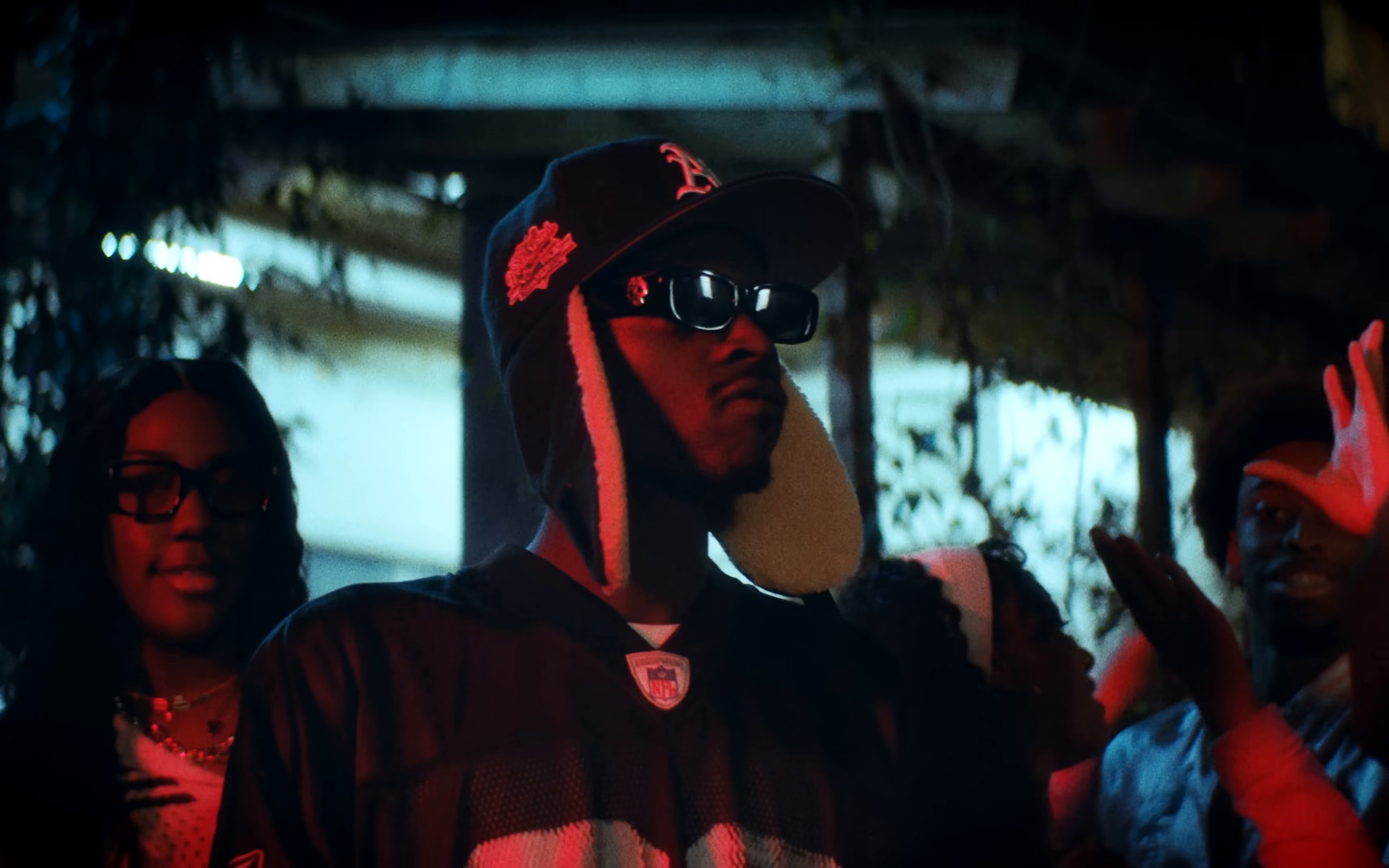 Aime comme ça (la cité) (2025) —  shot,  lighting