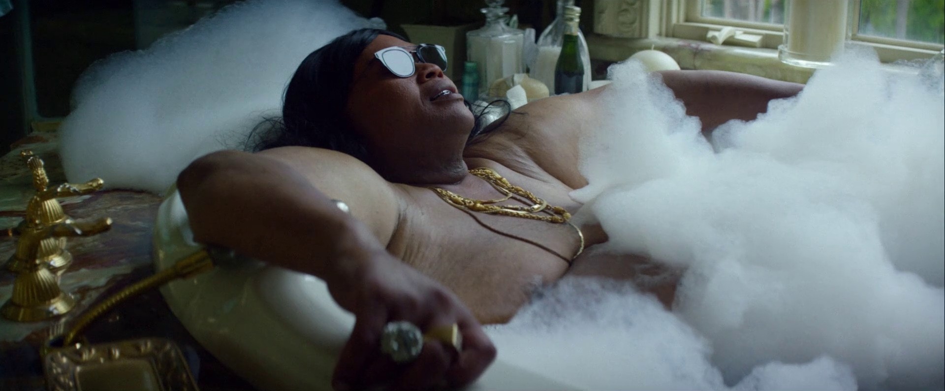 Everyday (2021) —  shot,  lighting