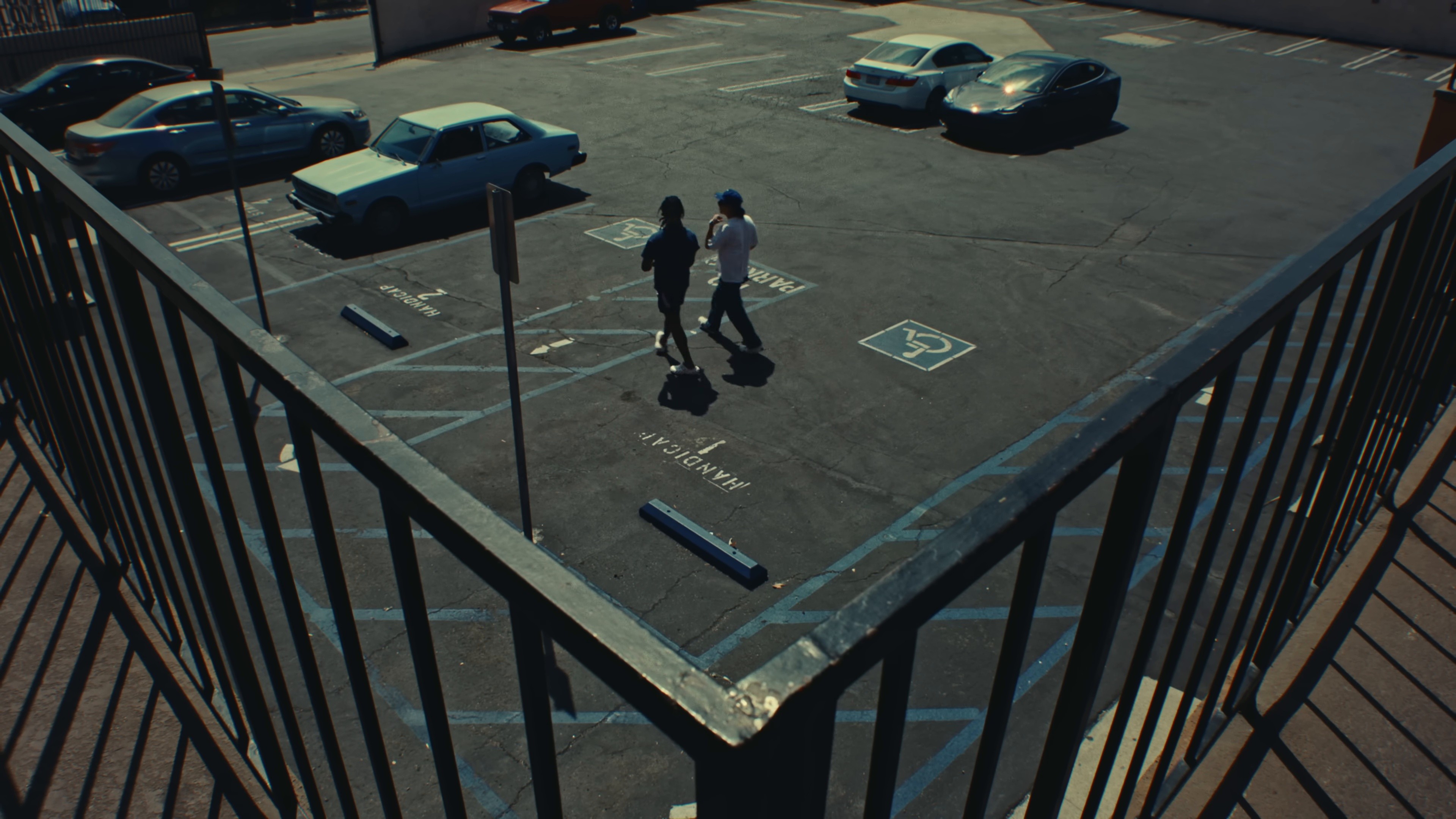 JUICY (2025) —  shot,  lighting