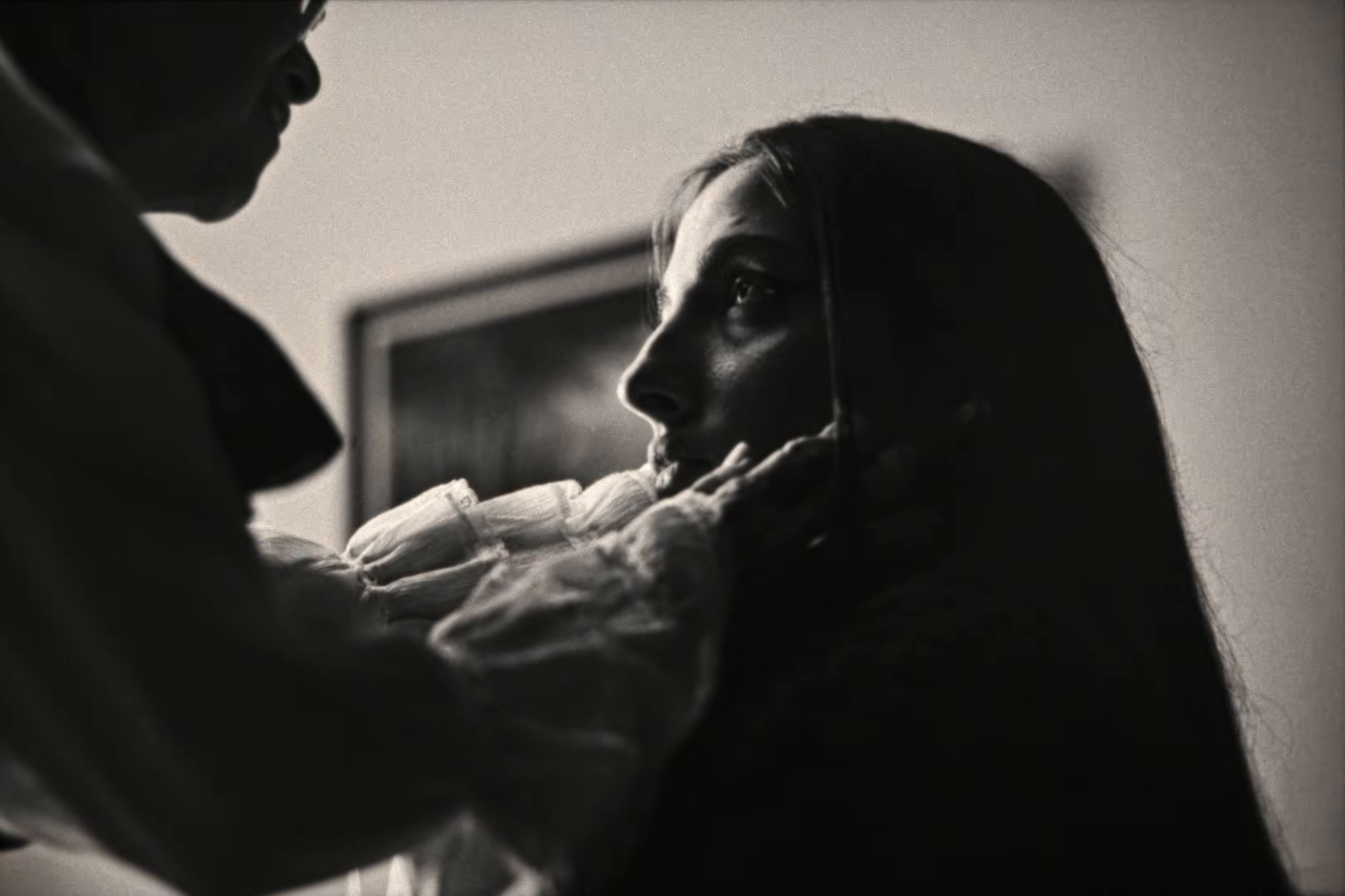 SI LE SOLEIL EXISTE (2025) —  shot,  lighting