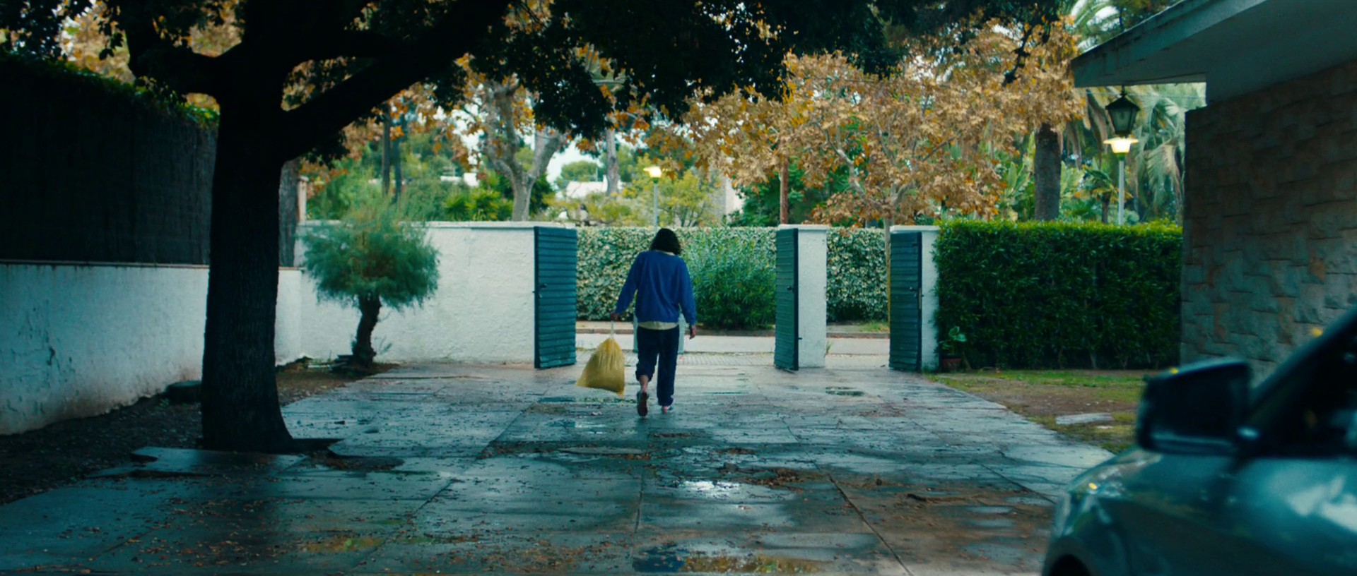 Grow up: “Settle down” – Mercedes-Benz original (2017) —  shot,  lighting