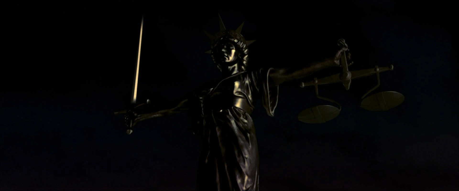 V for Vendetta (2005) —  shot,  lighting