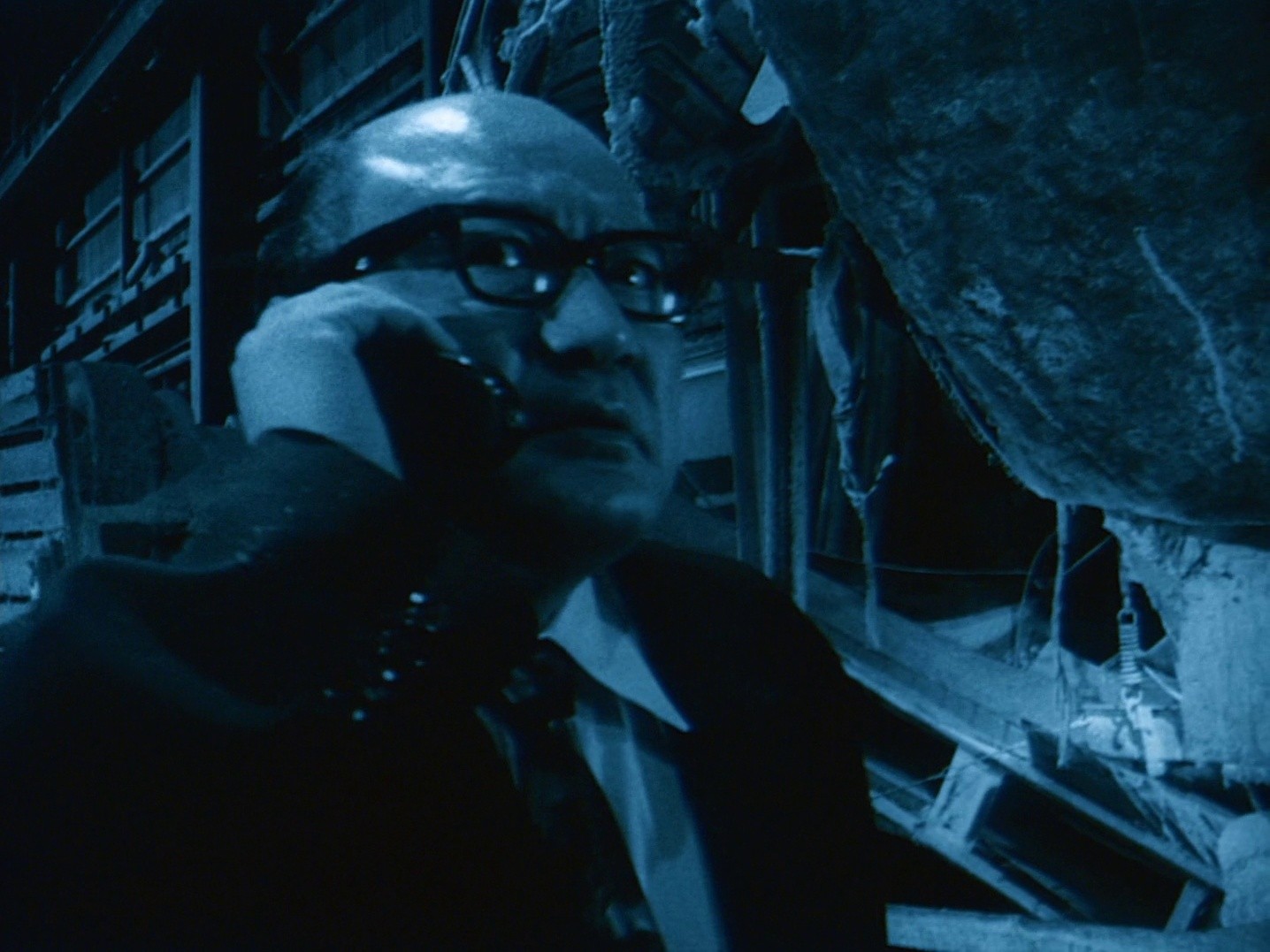 A Snake of June (2003) —  shot,  lighting