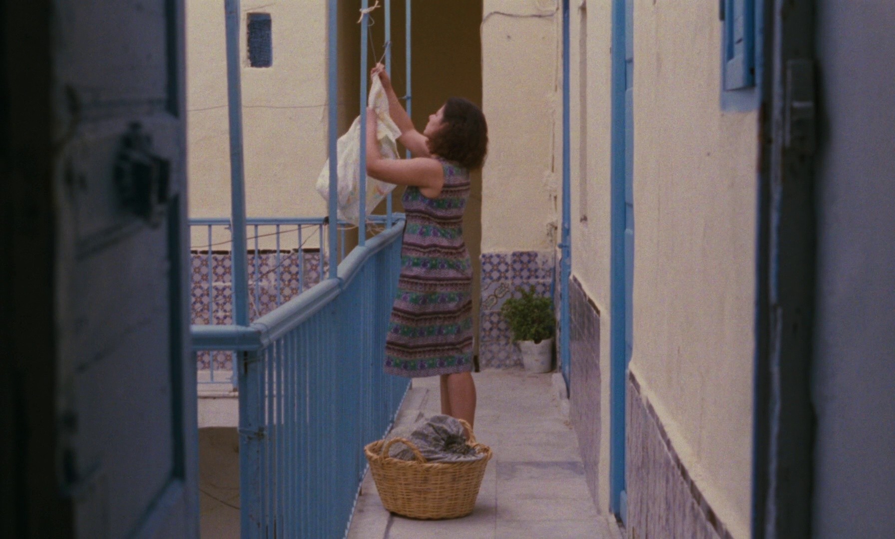 A Summer in La Goulette (1996) —  shot,  lighting