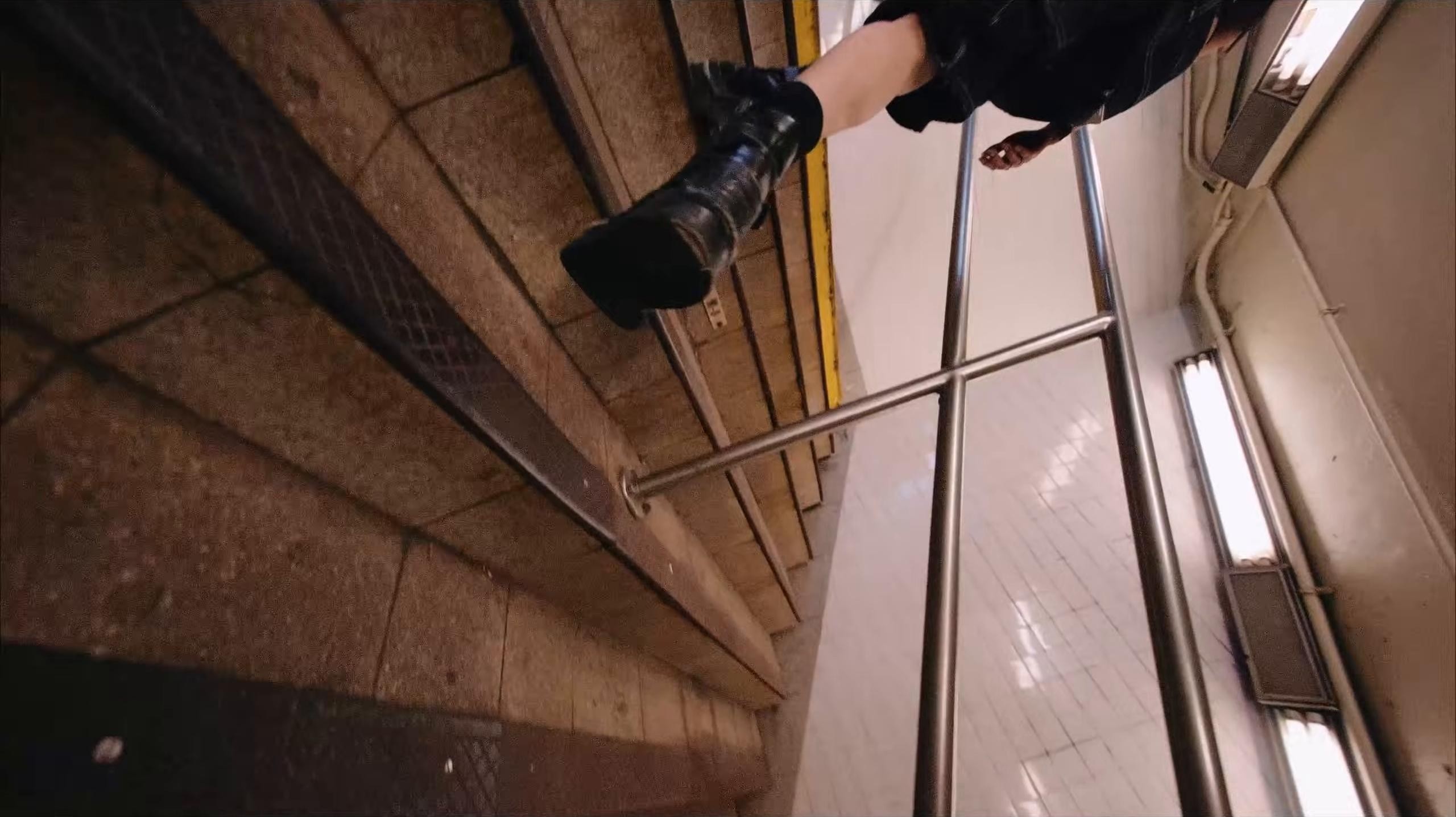 LOVES*XDREAMS (2025) —  shot,  lighting