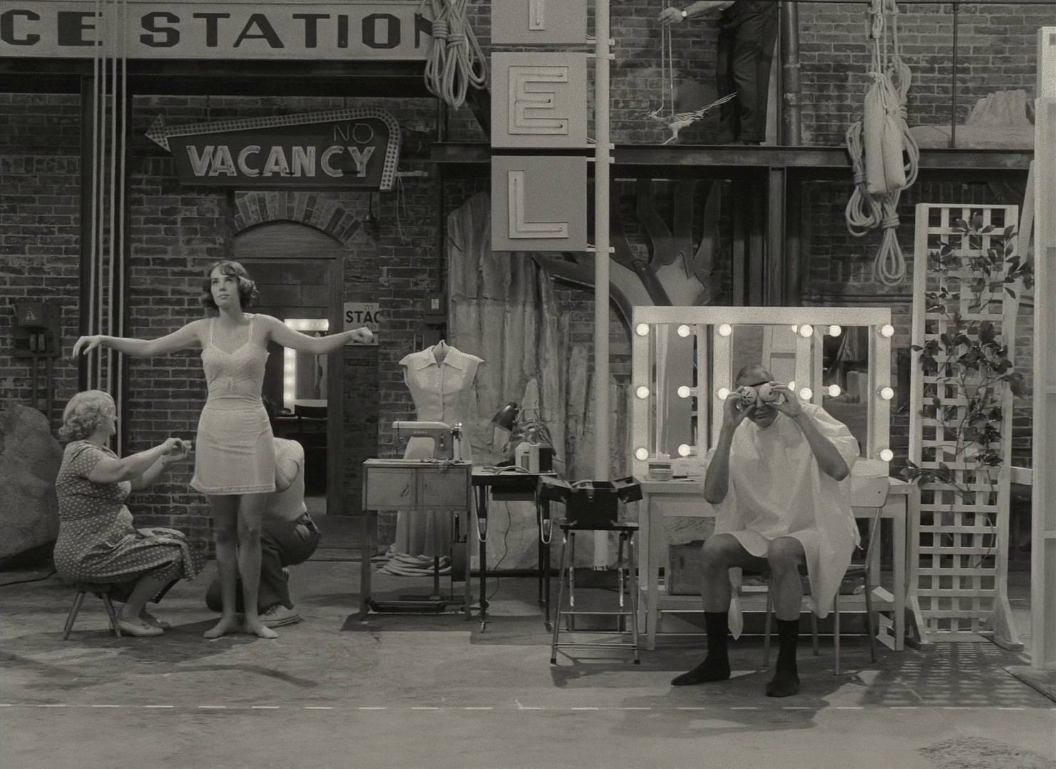 Asteroid City (2023) —  shot,  lighting