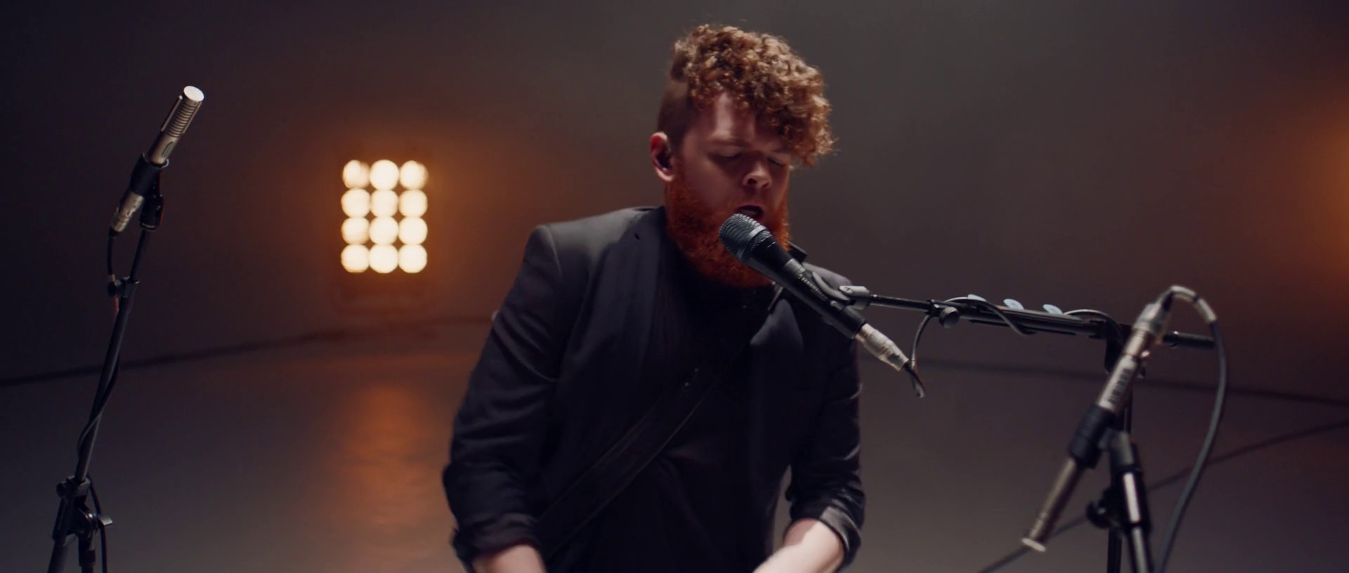 Surprise Yourself (2016) —  shot,  lighting