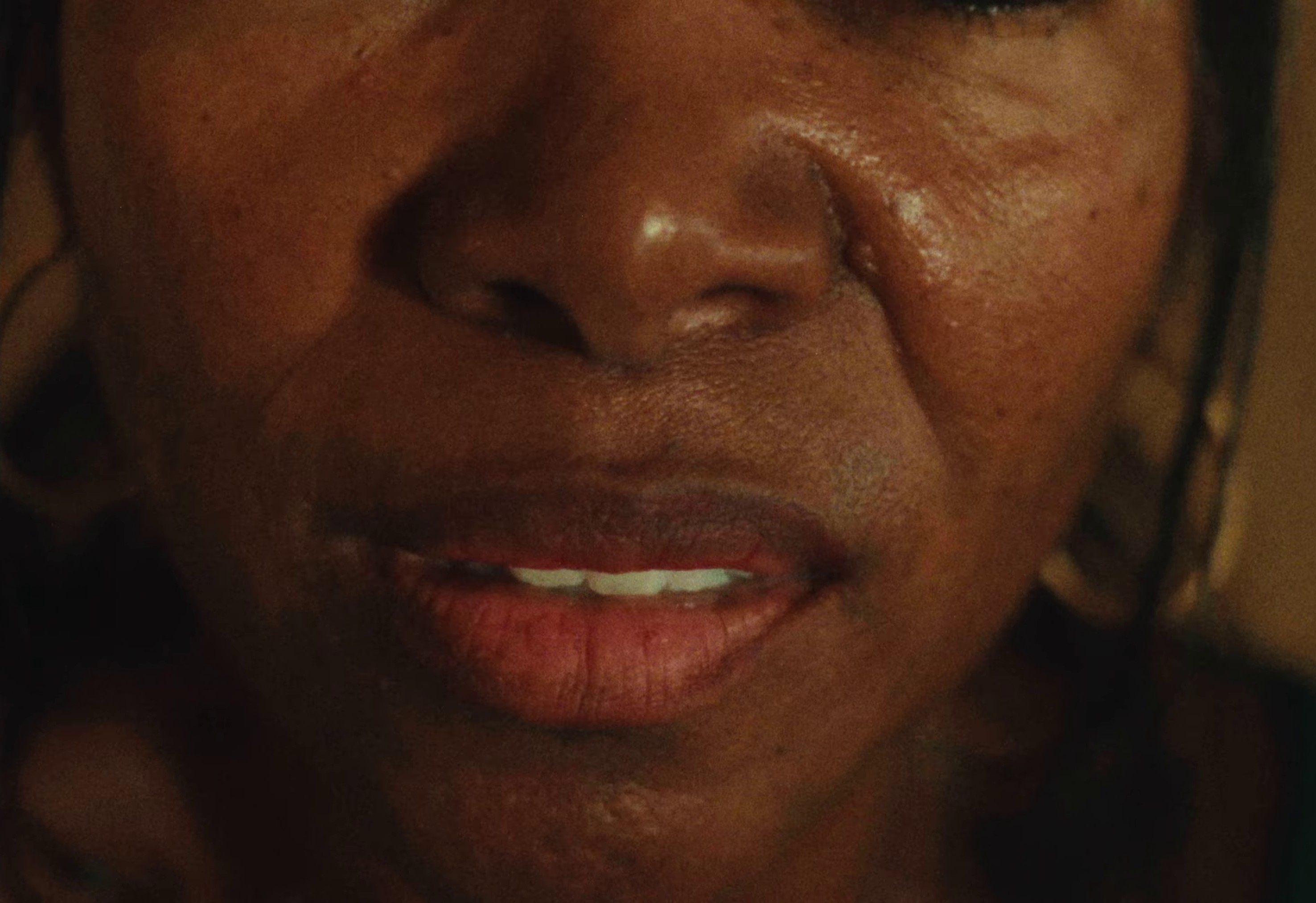 If I Die Right Now (2023) —  shot,  lighting