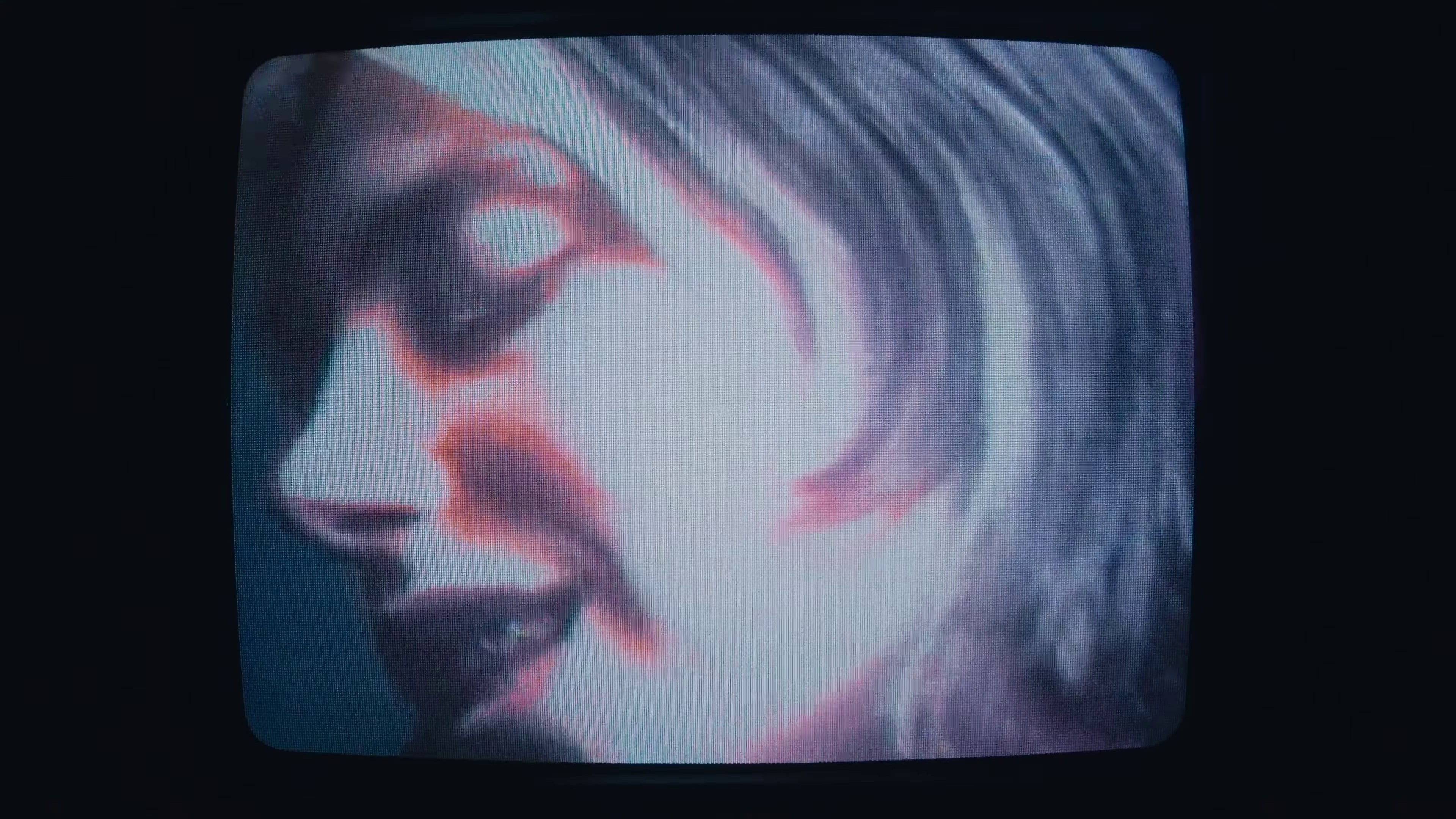 Aïe (2024) —  shot,  lighting