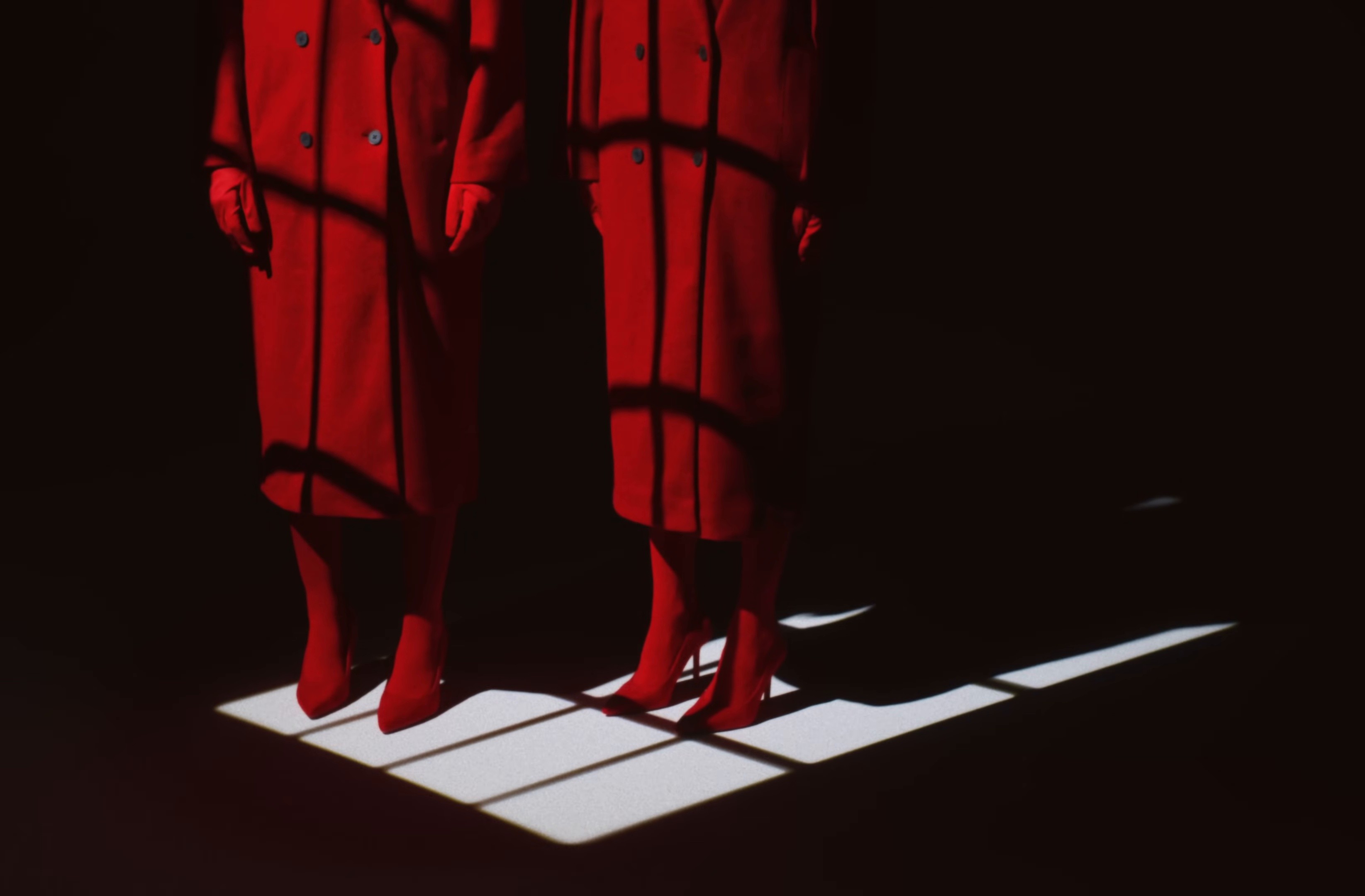 Três e Meia (2024) —  shot,  lighting