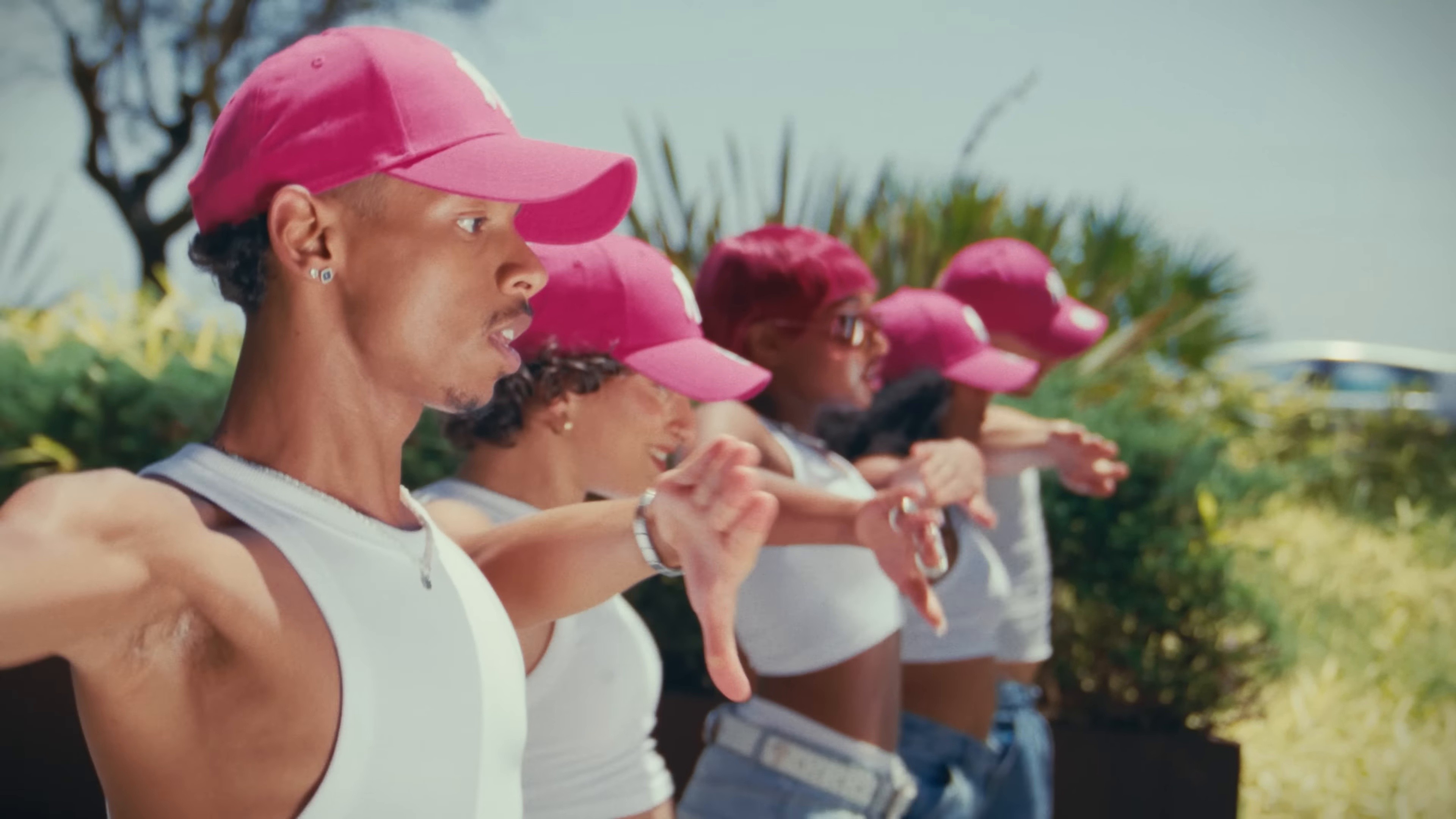 Ficar Por Cima (2025) —  shot,  lighting