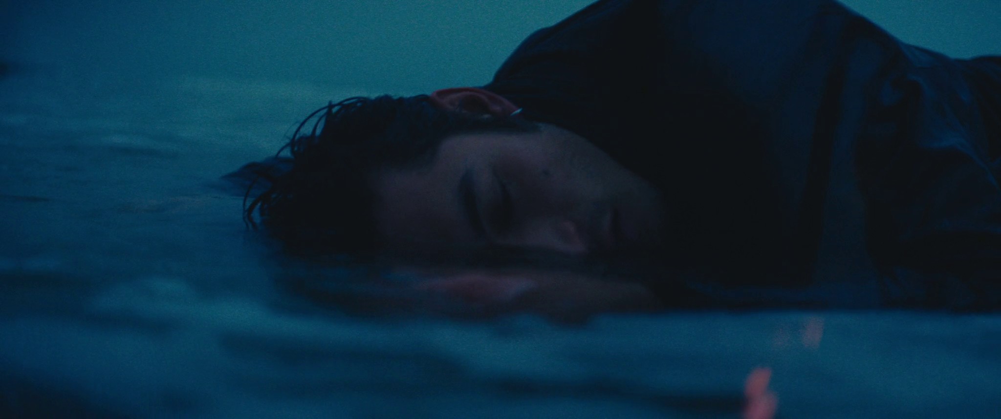 Be somebody (2021) —  shot,  lighting