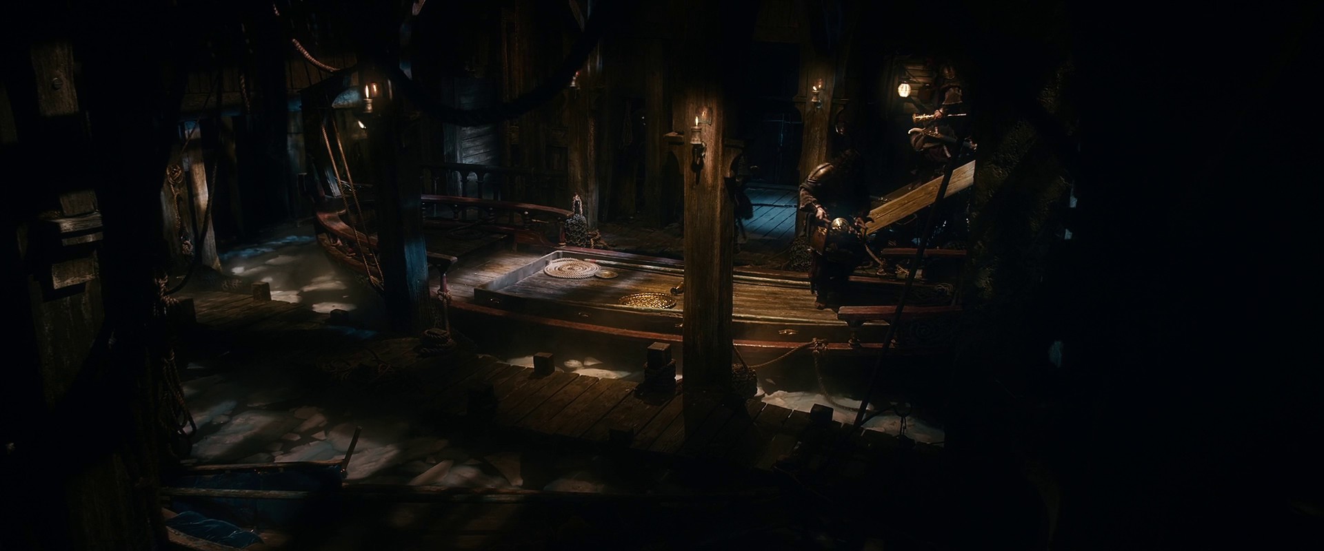 The Hobbit: The Battle of the Five Armies (2014) —  shot,  lighting