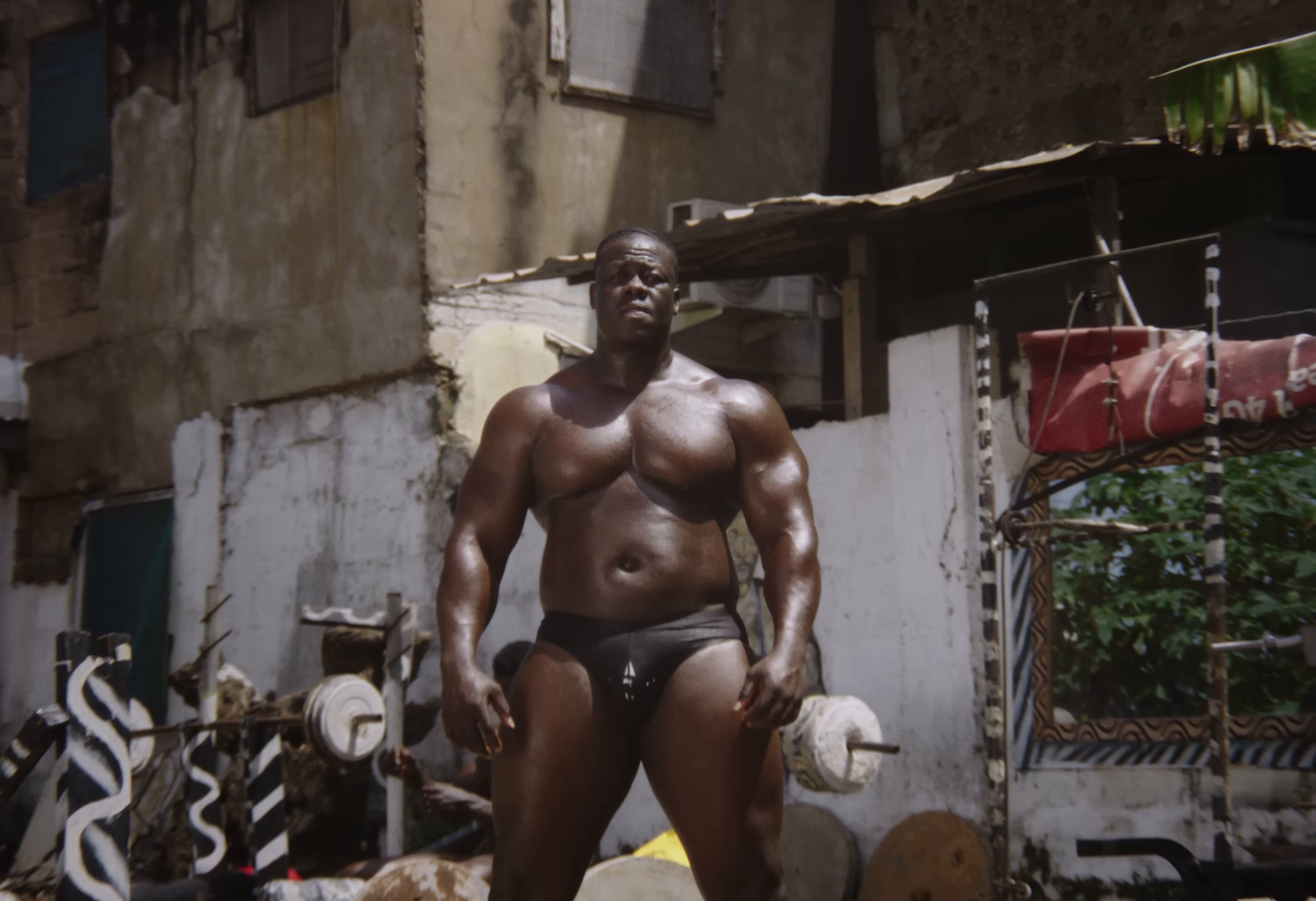 S.M.O. (2025) —  shot,  lighting