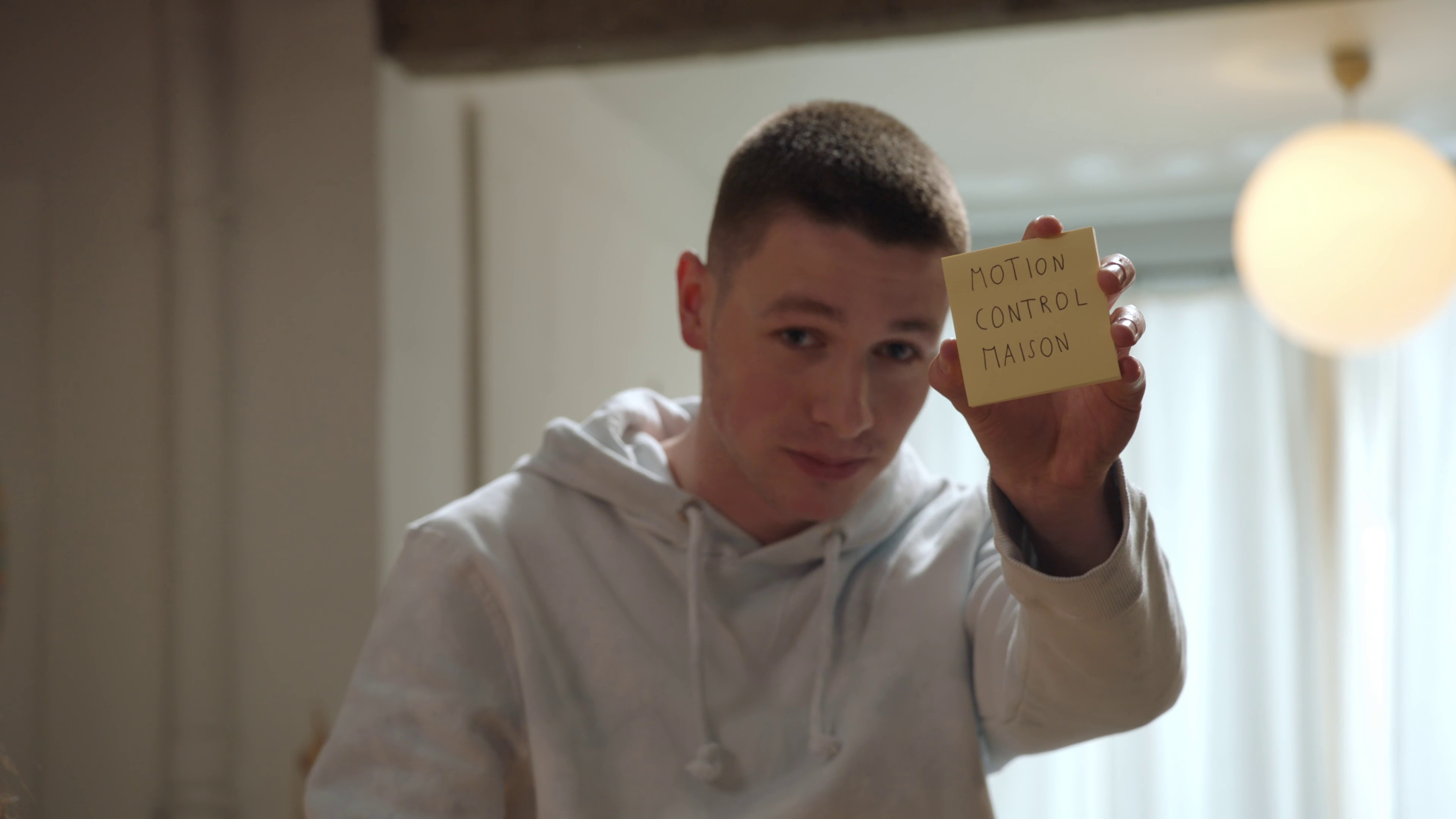 Vie normale (2020) —  shot,  lighting