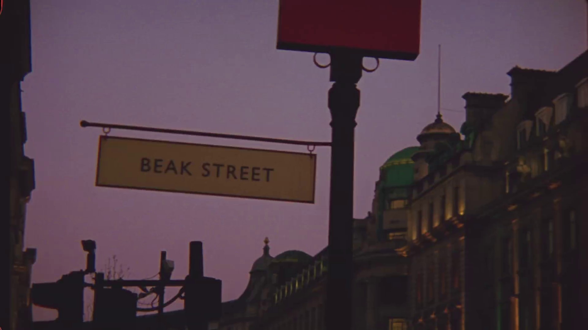 London (2022) —  shot,  lighting