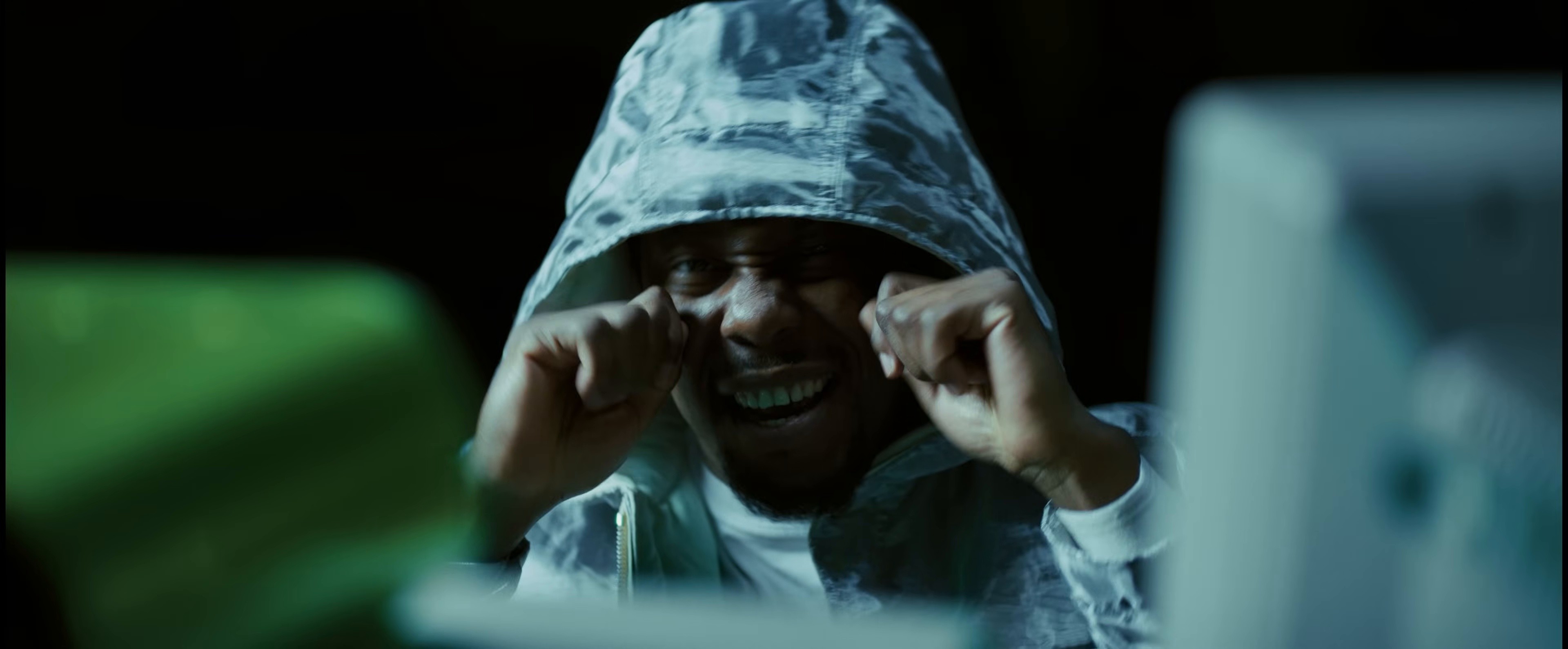 Co-sign (2024) —  shot,  lighting