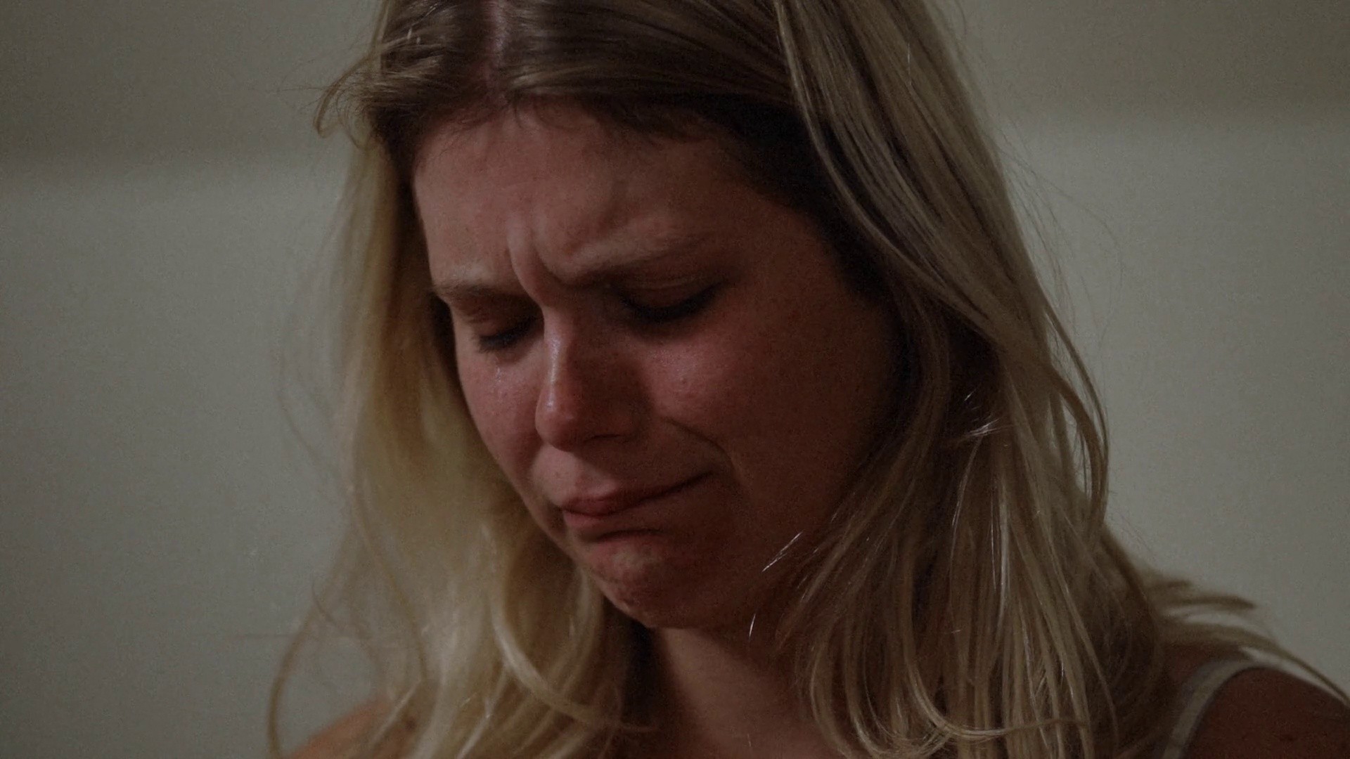 Hide & Seek (2016) —  shot,  lighting