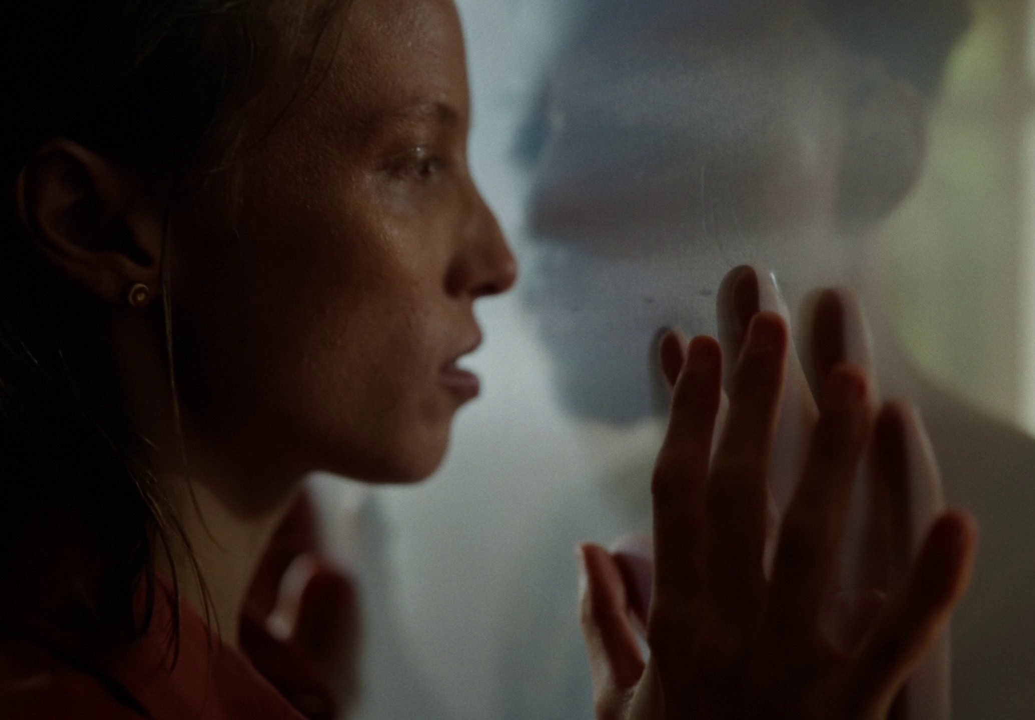 Olla - Feel Everything (2024) —  shot,  lighting