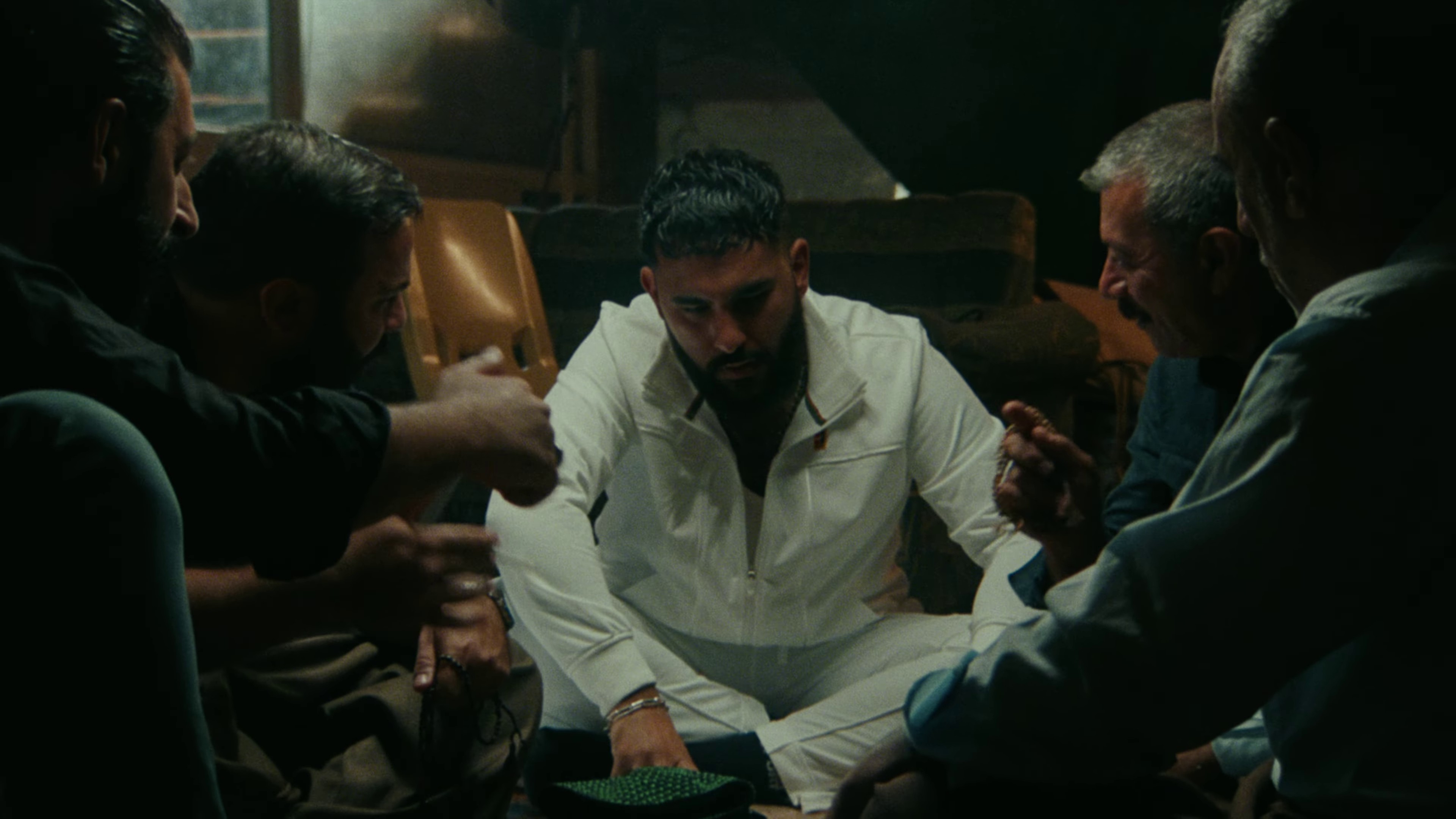 Zo (2023) —  shot,  lighting