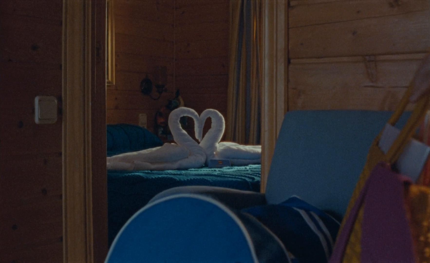 sexo en la playa (2023) —  shot,  lighting