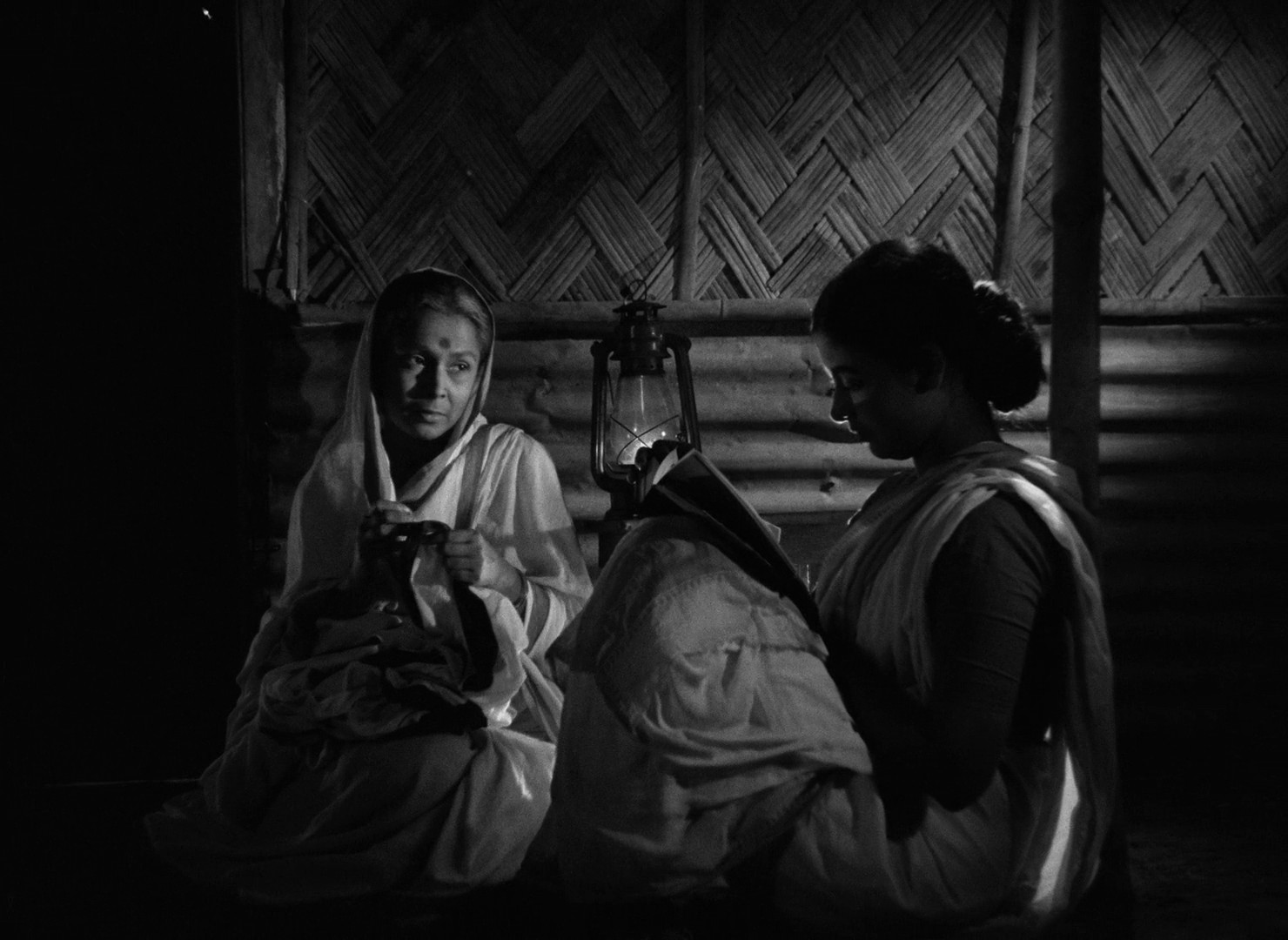 The Cloud-Capped Star (1960) —  shot,  lighting