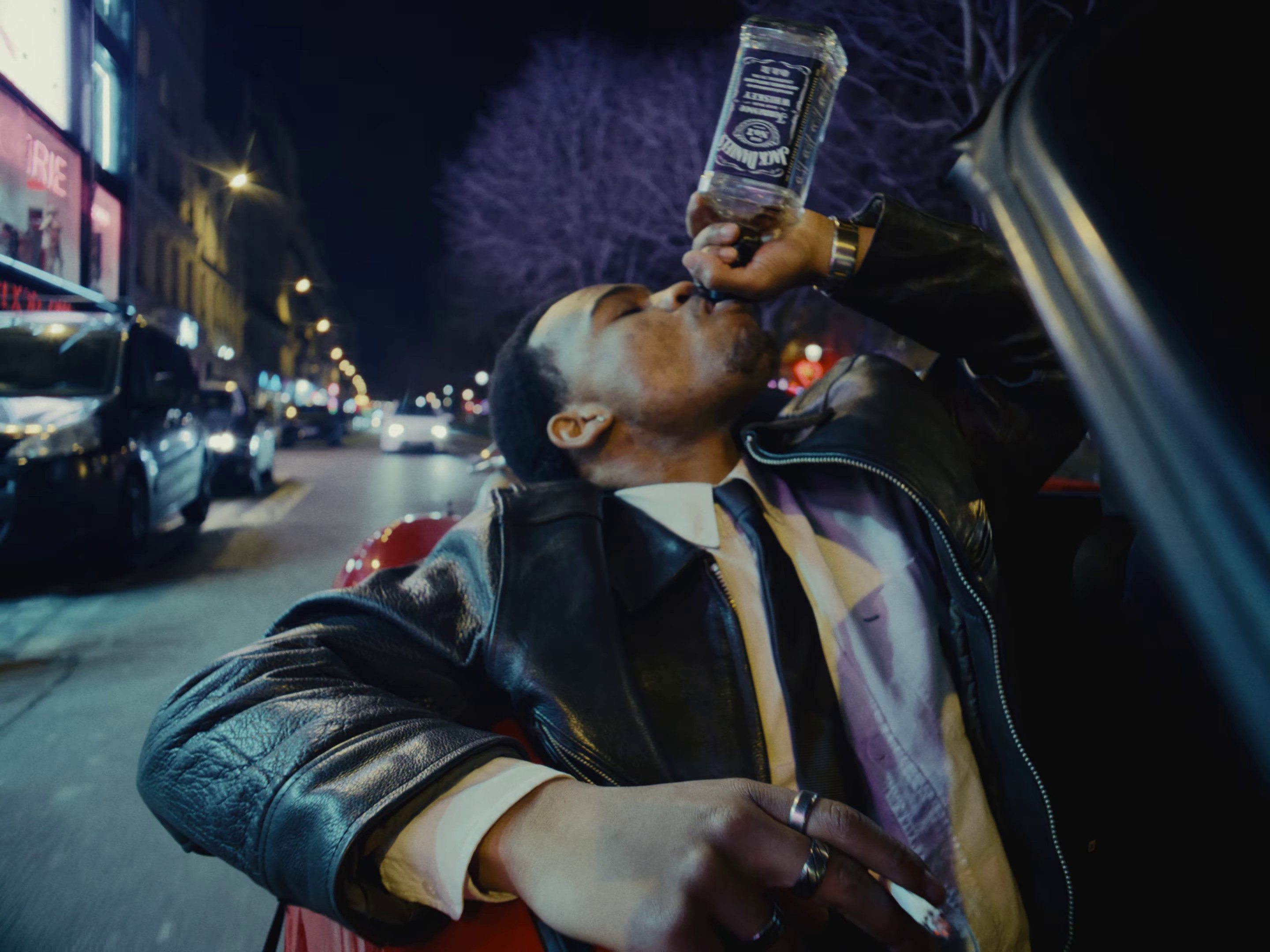 JEUNE SALAUD (2024) —  shot,  lighting