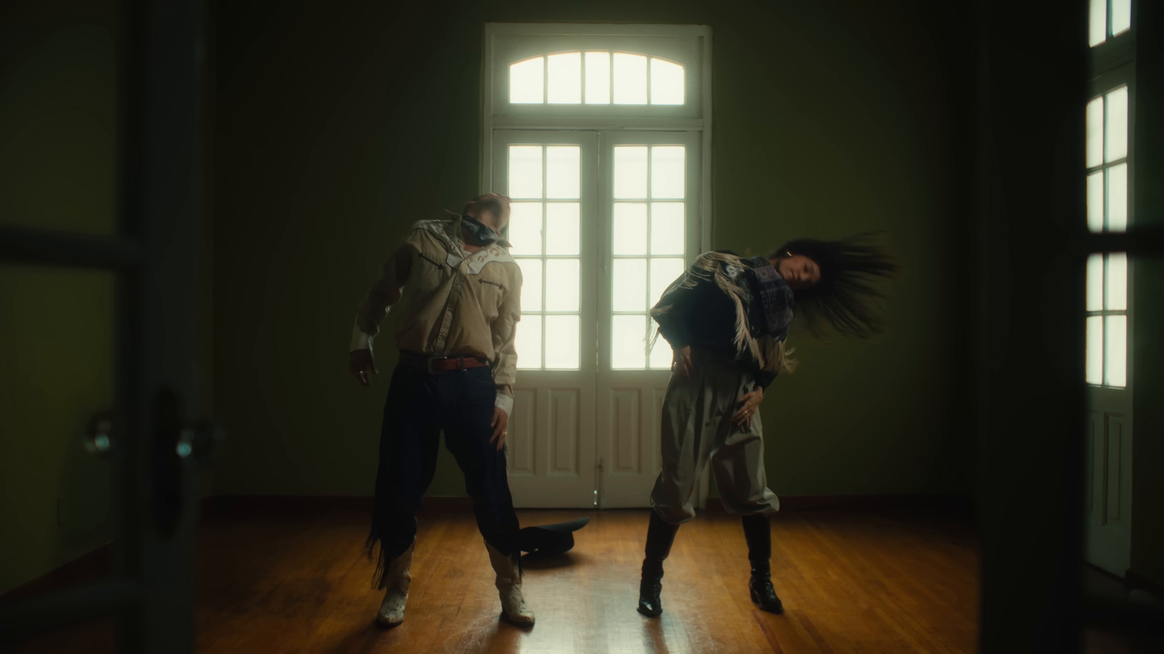 Fetiche (2025) —  shot,  lighting