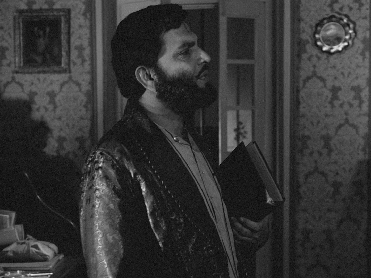 Charulata (1964) —  shot,  lighting